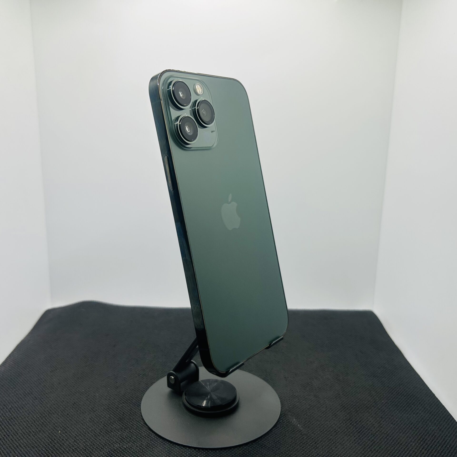 Apple iPhone 13 Pro Max 128GB Alpine Green – (Grade B) - Image 7