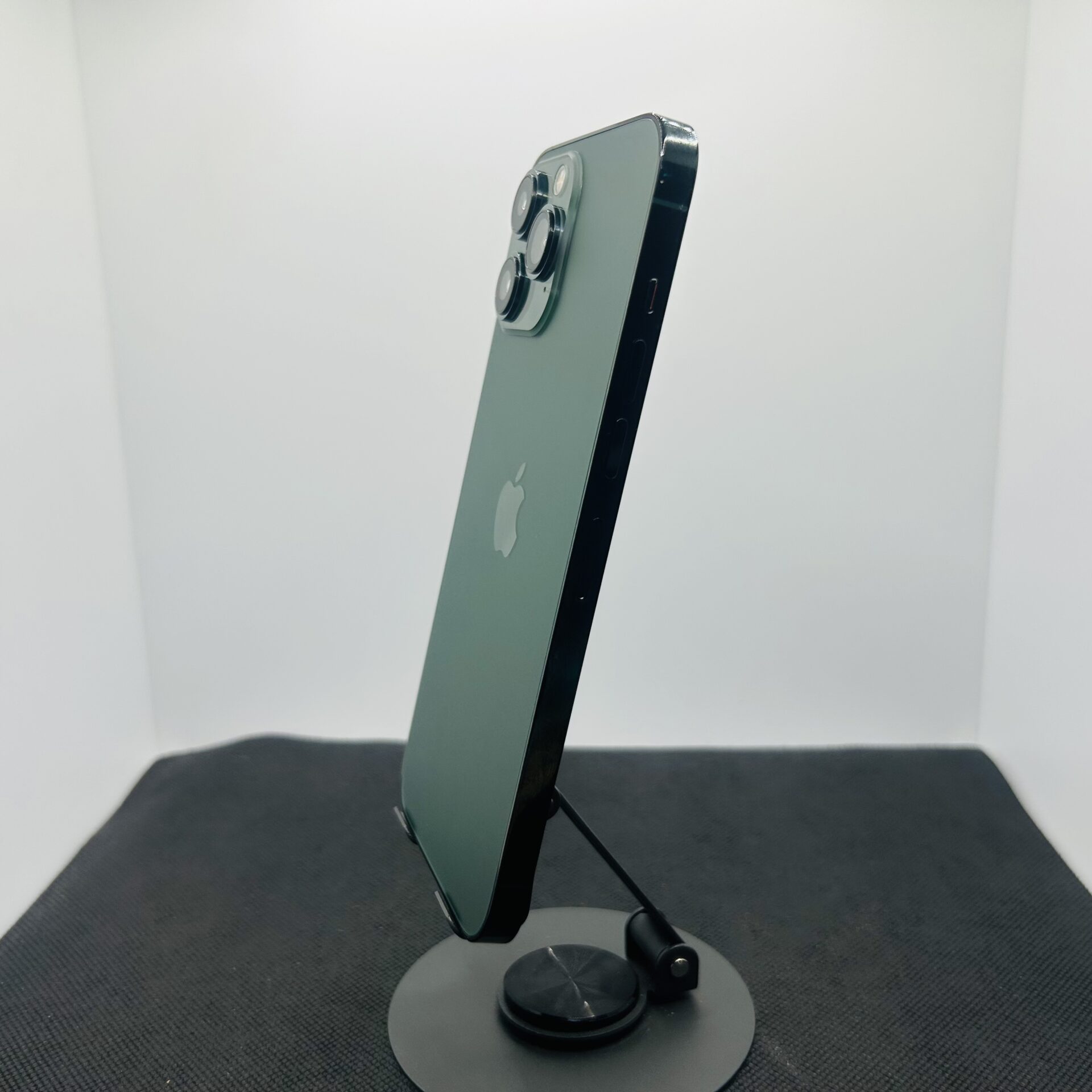 Apple iPhone 13 Pro Max 128GB Alpine Green – (Grade B) - Image 10
