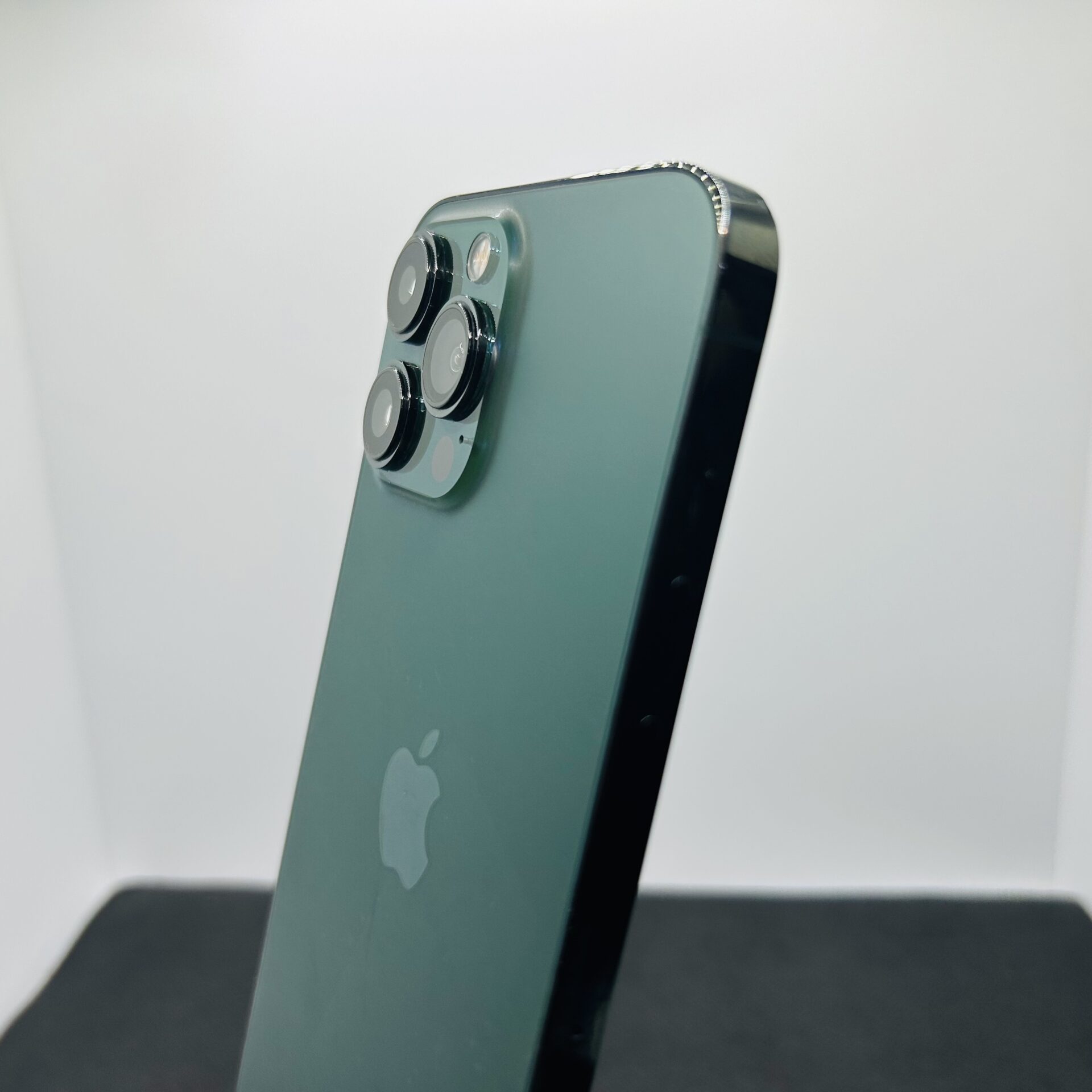 Apple iPhone 13 Pro Max 128GB Alpine Green – (Grade B) | Epic Deals SA