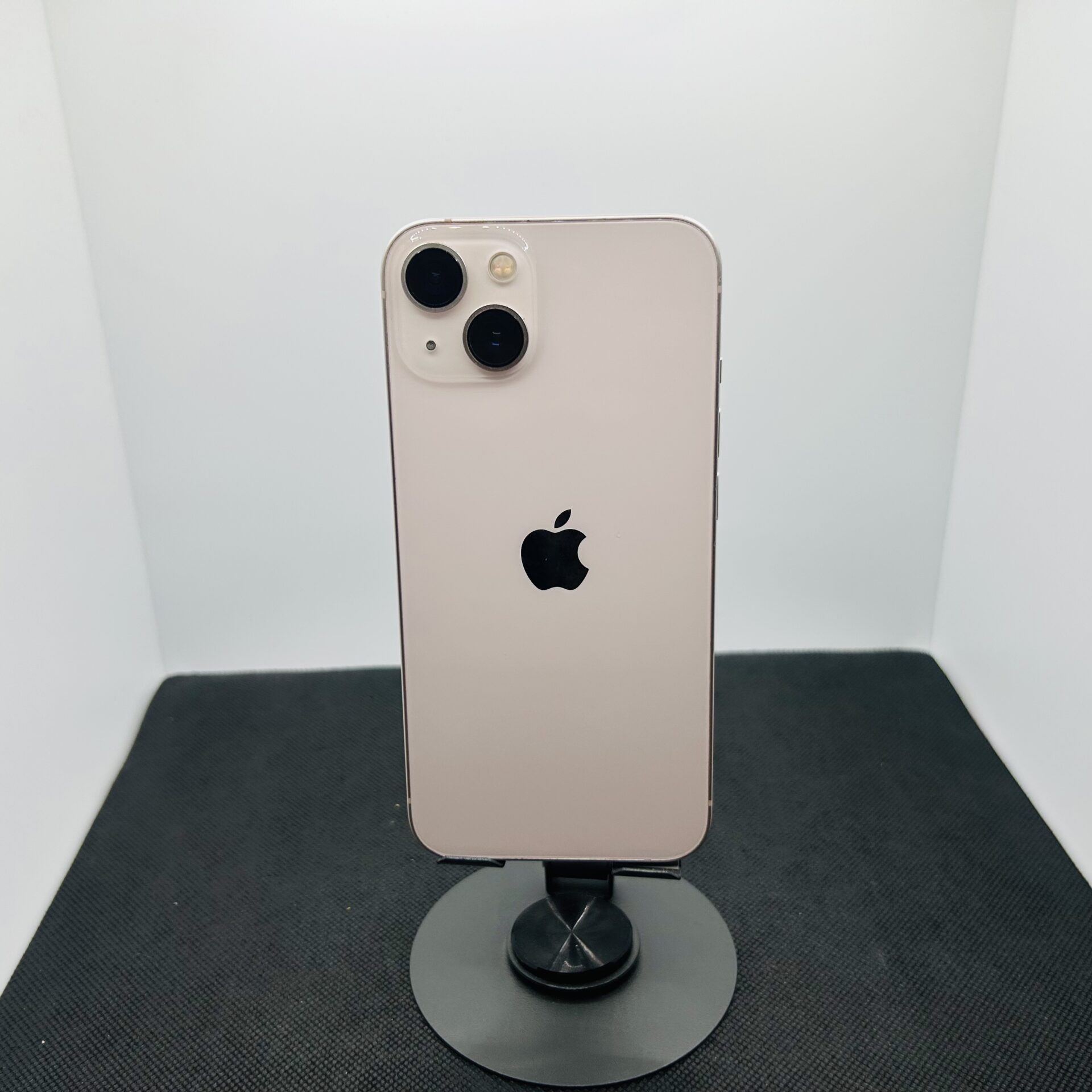 Apple iPhone 13 128GB Pink – (Grade B) - Image 6