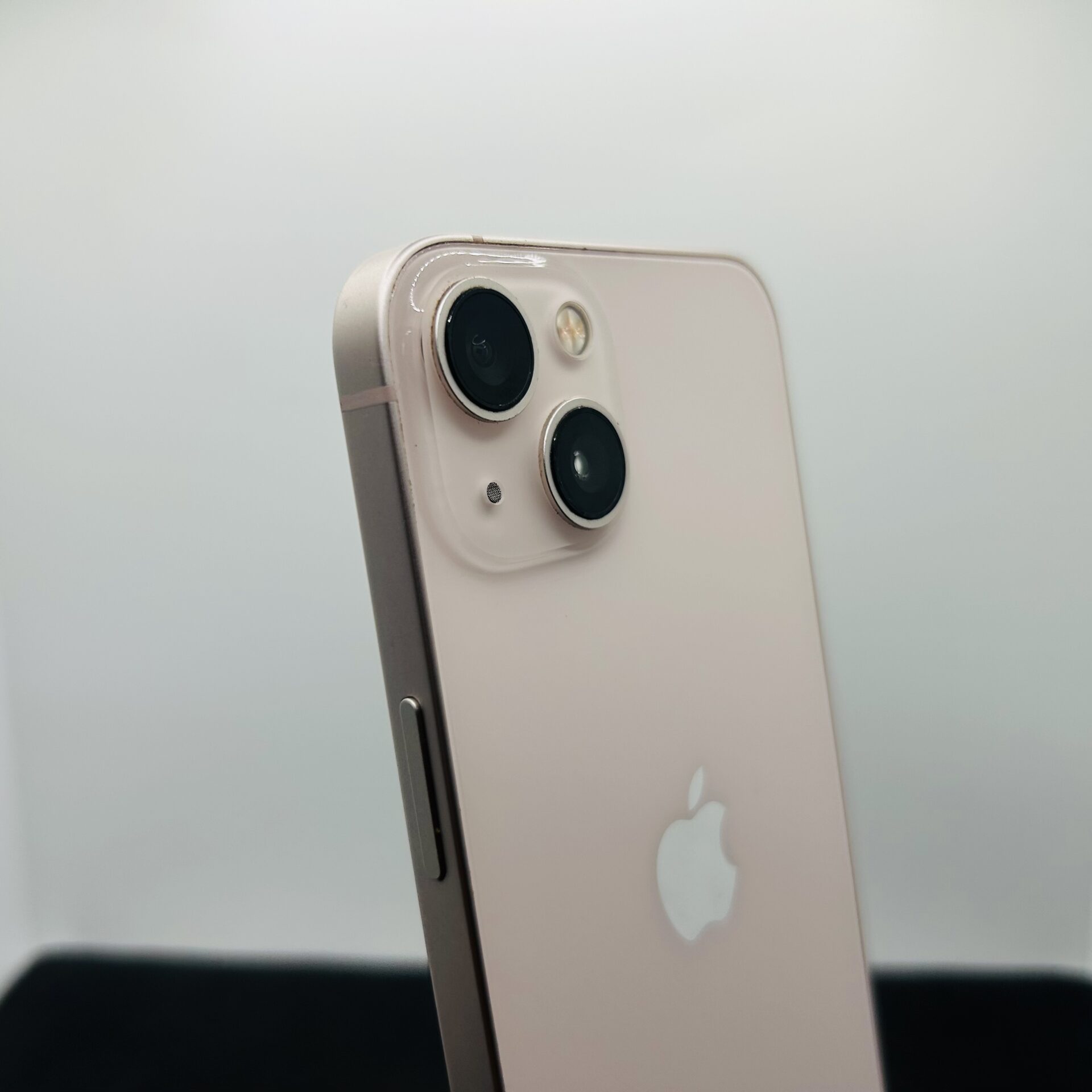 Apple iPhone 13 128GB Pink – (Grade B) - Image 8