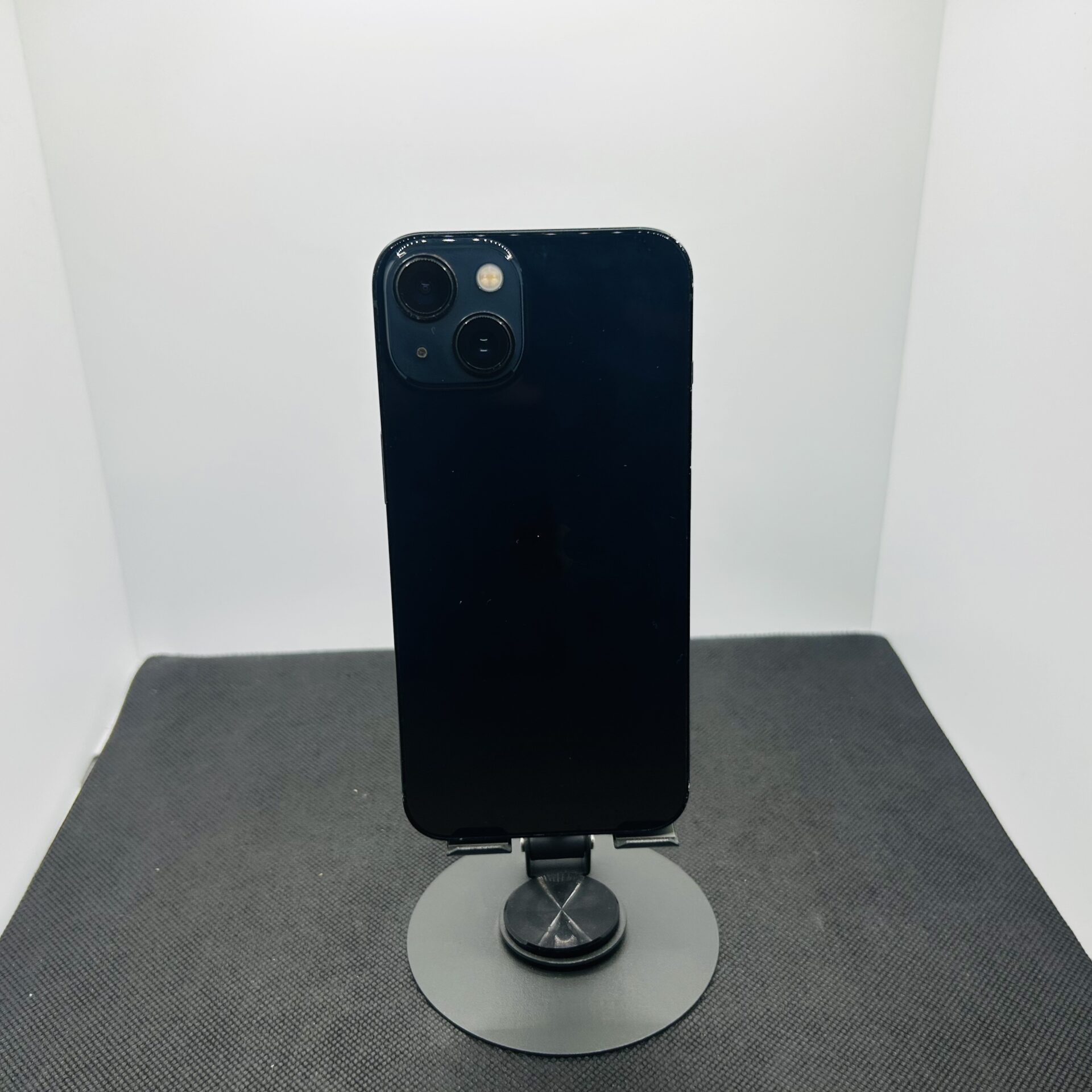 Apple iPhone 13 256GB Midnight – (Grade B) | Epic Deals SA