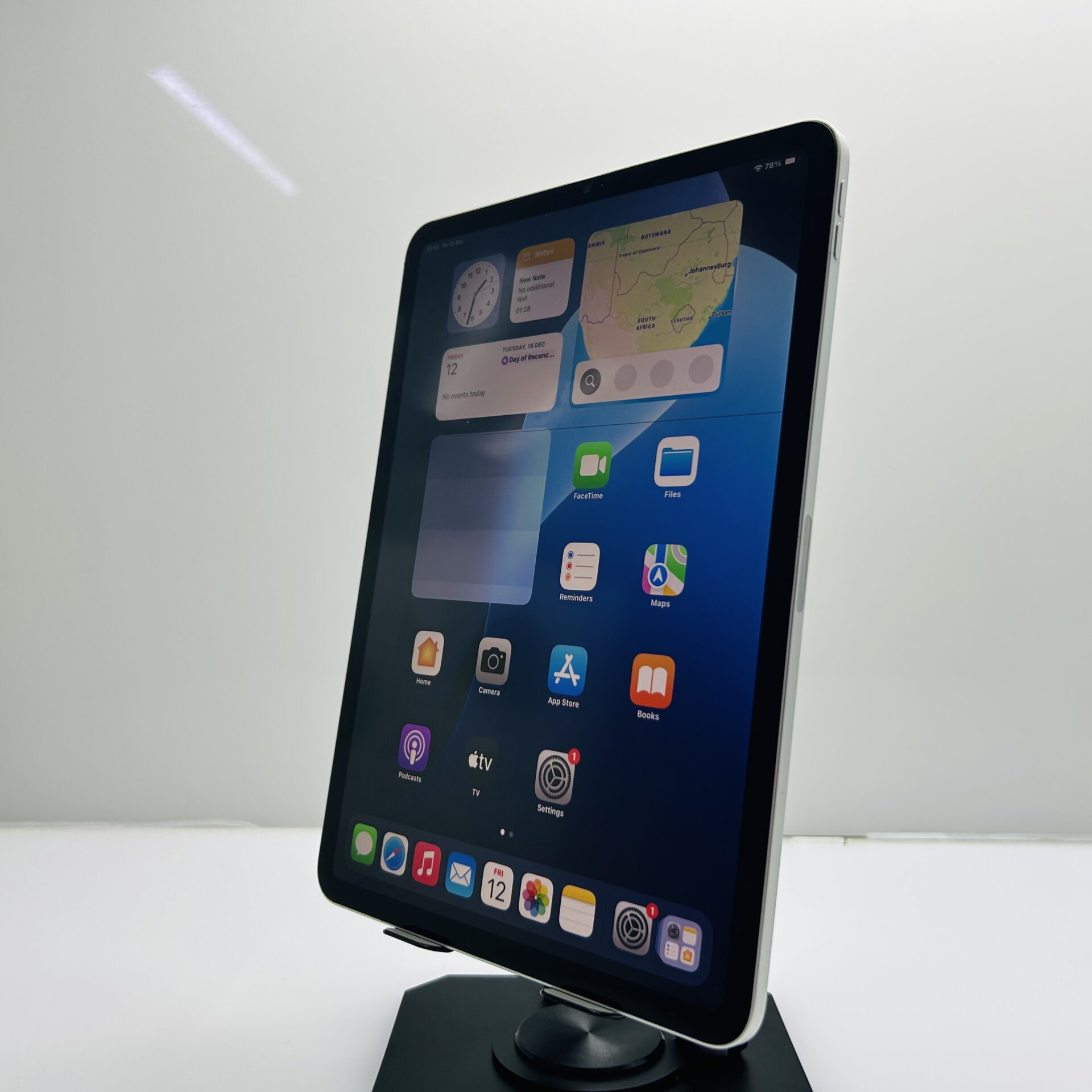 Apple iPad Pro 11″ 4th Gen (Wifi Only) 256GB Silver (Grade B
