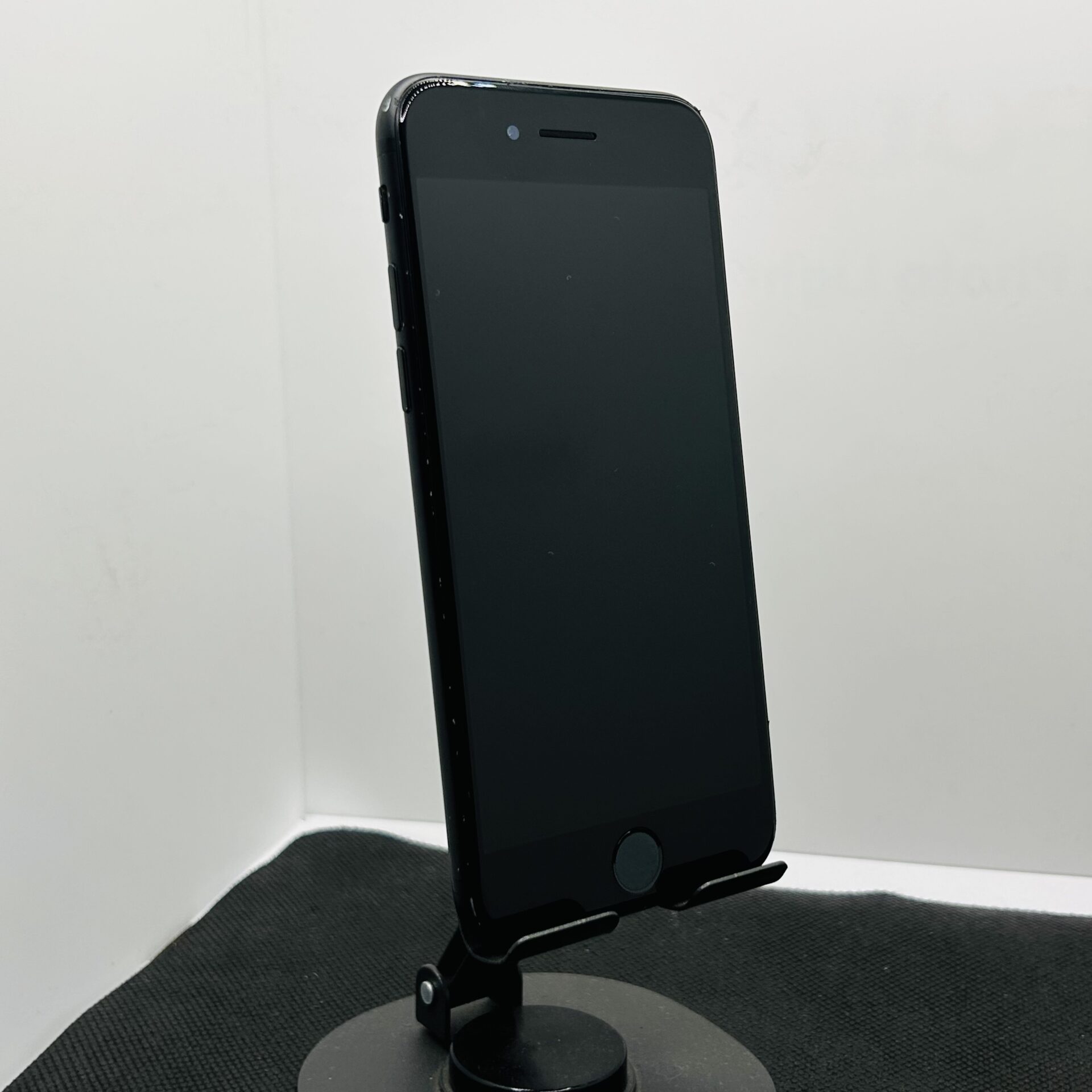 Apple iPhone 7 32GB Black - (Grade B) Bright Spot | Epic Deals SA