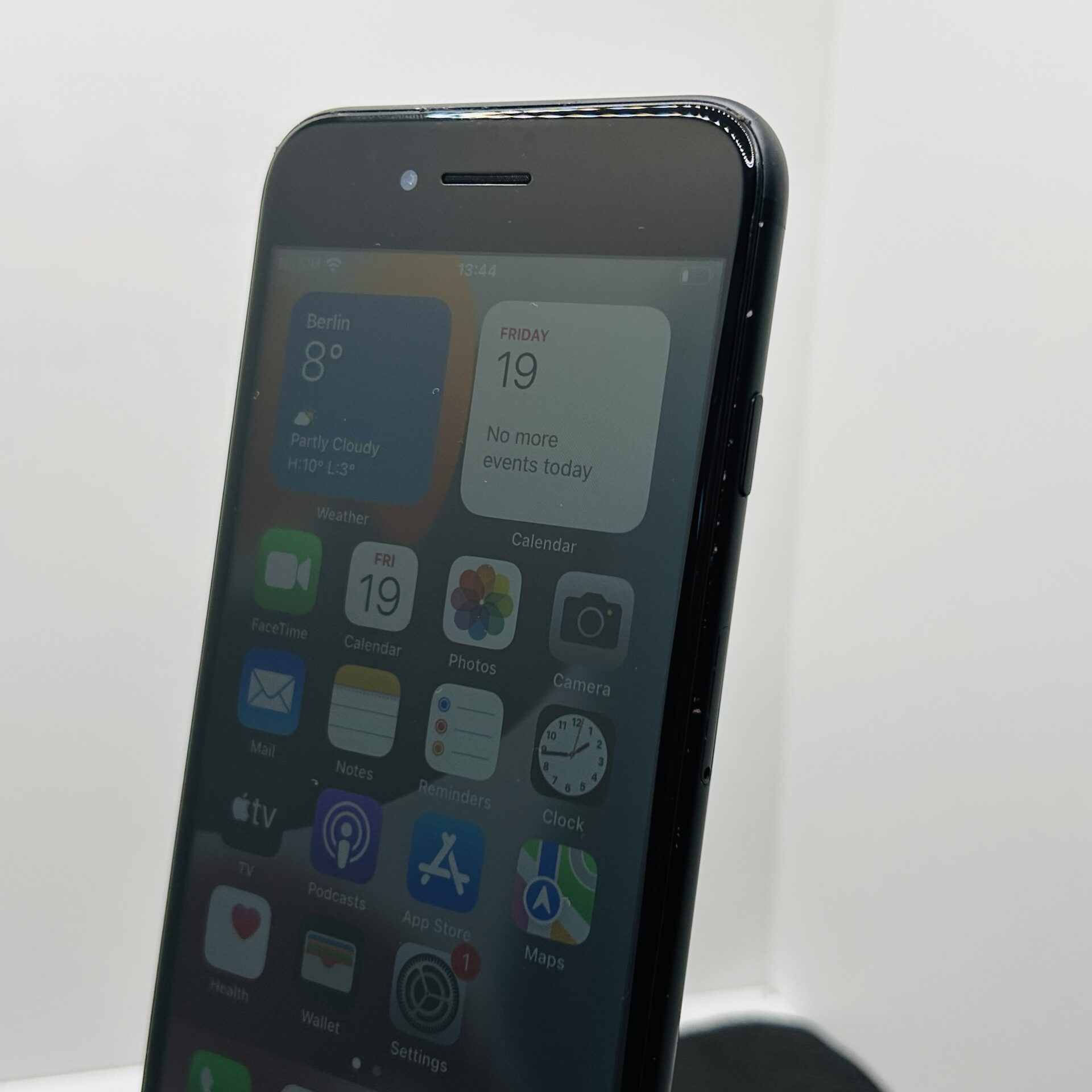 Apple iPhone 7 32GB Black - (Grade B) Bright Spot | Epic Deals SA