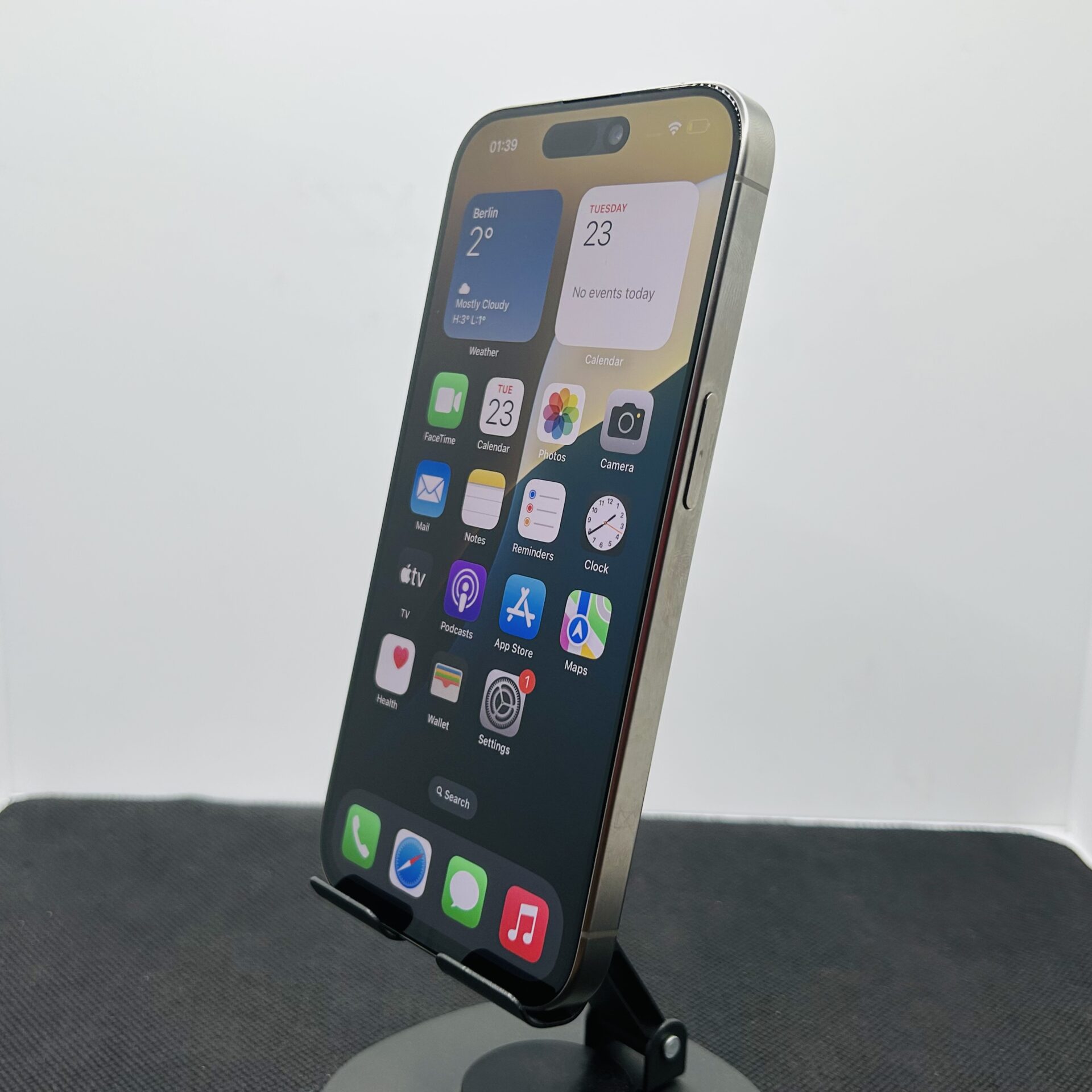 Apple iPhone 15 Pro 128GB Natural titanium - (Grade B) - Image 4