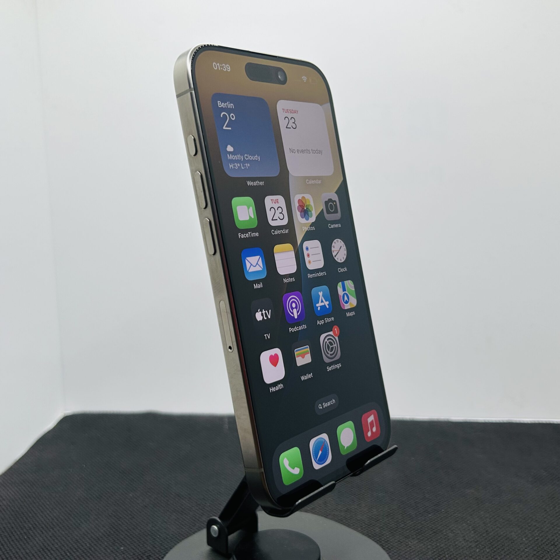 Apple iPhone 15 Pro 128GB Natural titanium - (Grade B) - Image 2