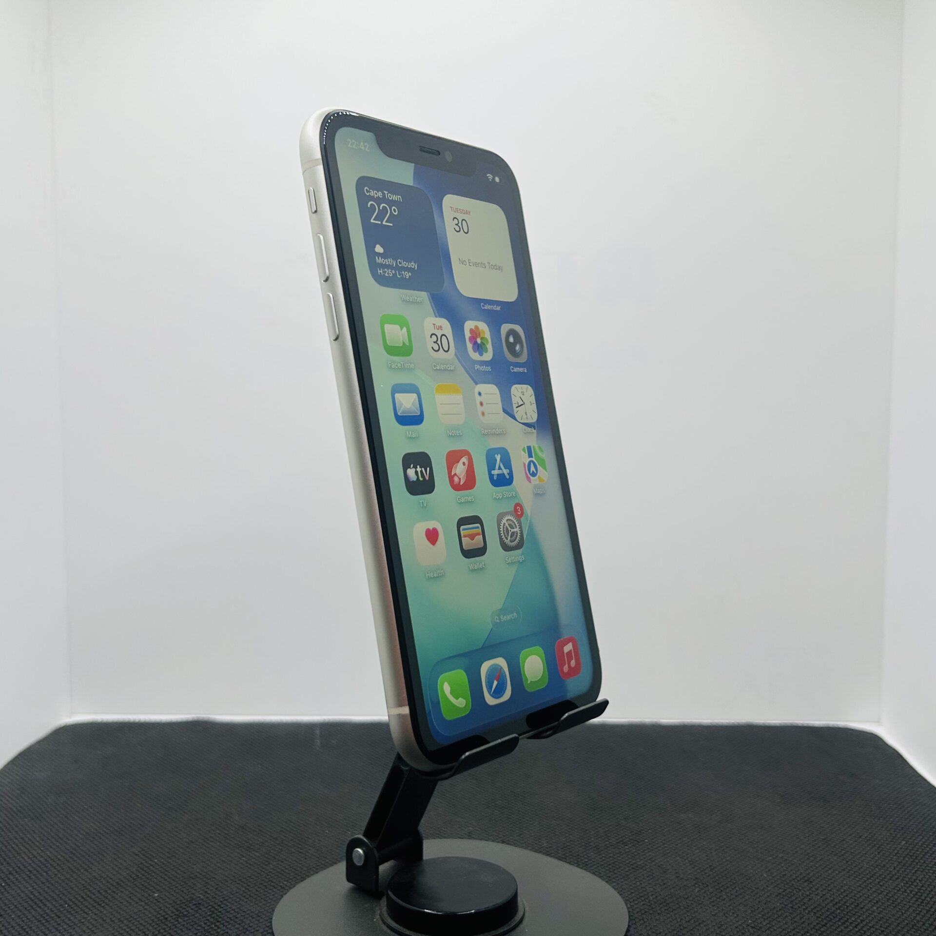 Apple iPhone 11 128GB White - (Grade B) | Epic Deals SA