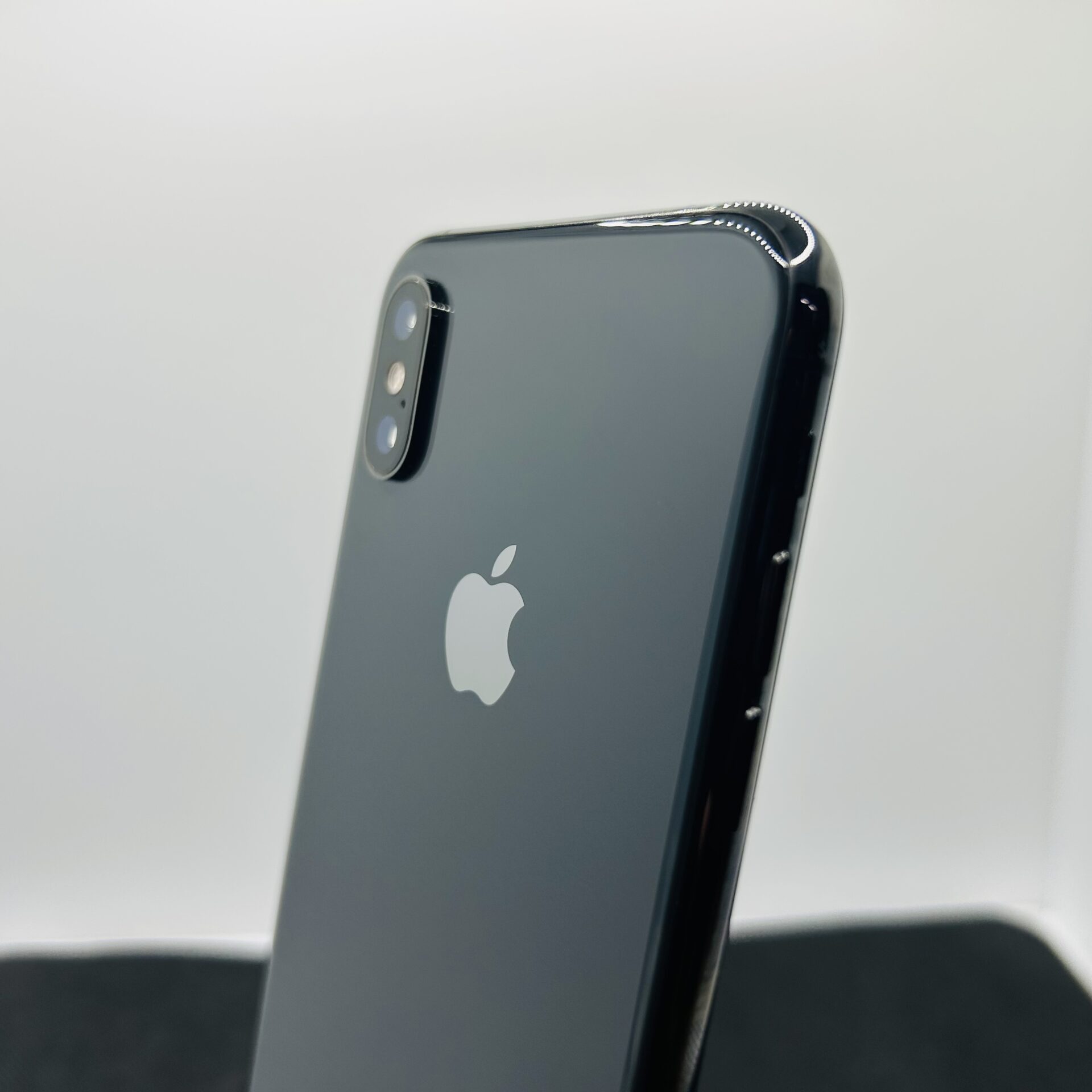 Apple iPhone XS 64GB Space Gray - (Grade B) - Image 6