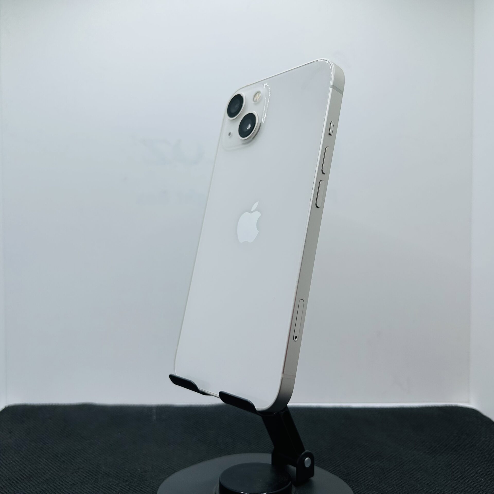 Apple iPhone 13 128GB Starlight - (Grade B) | Epic Deals SA