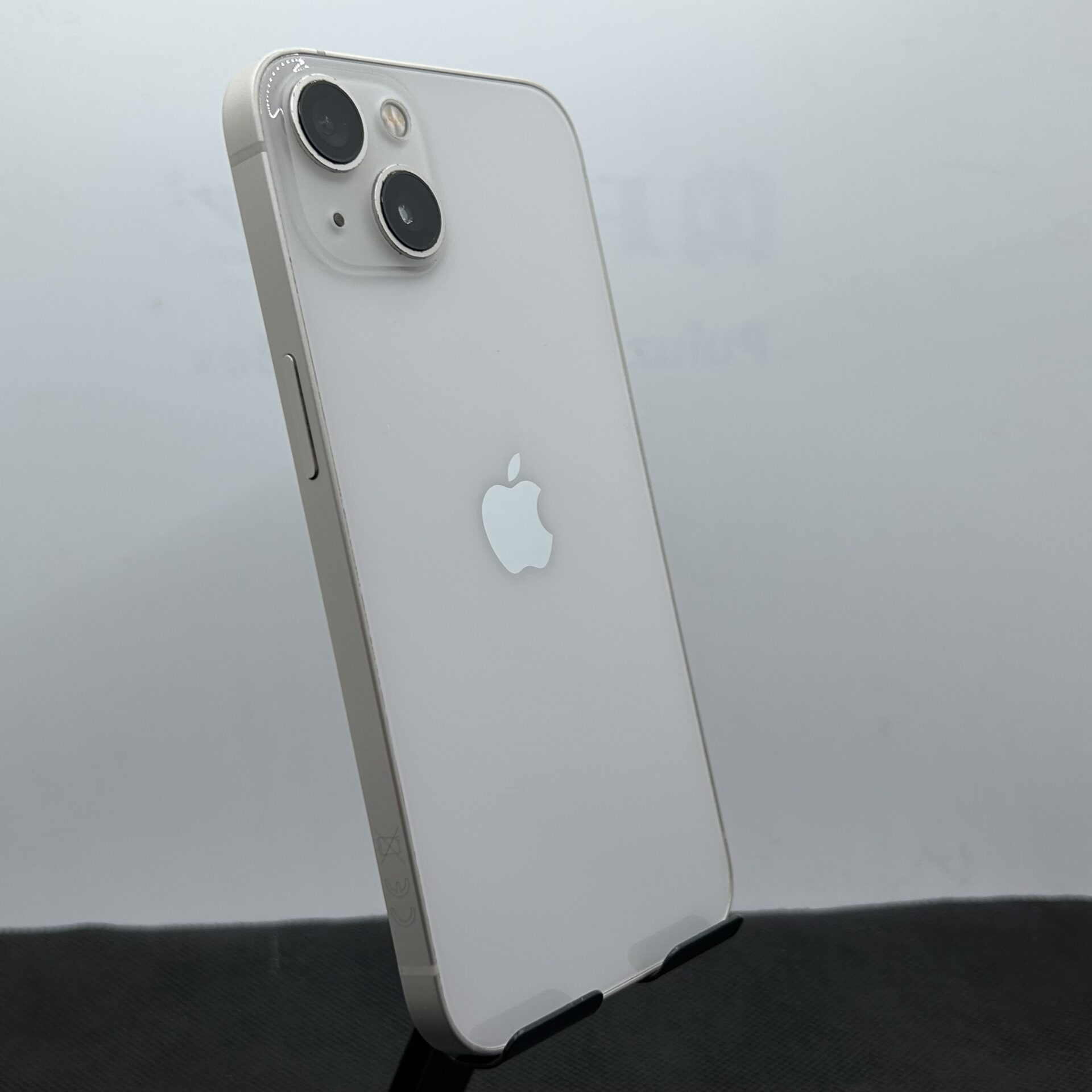 Apple iPhone 13 256GB Starlight - (Grade B) - Image 7