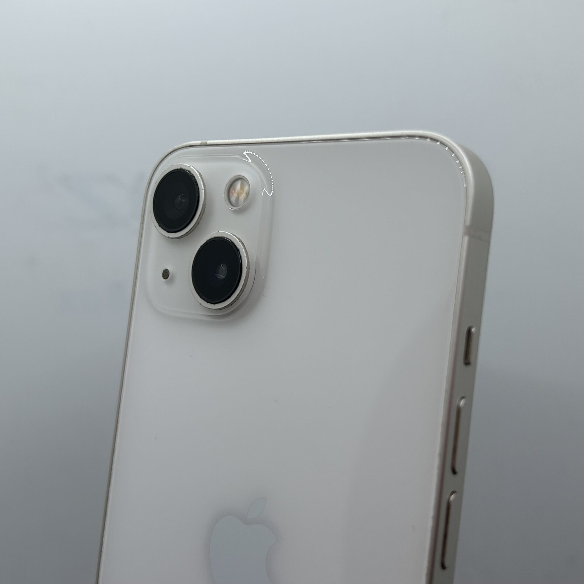 Apple iPhone 13 256GB Starlight - (Grade B) | Epic Deals SA