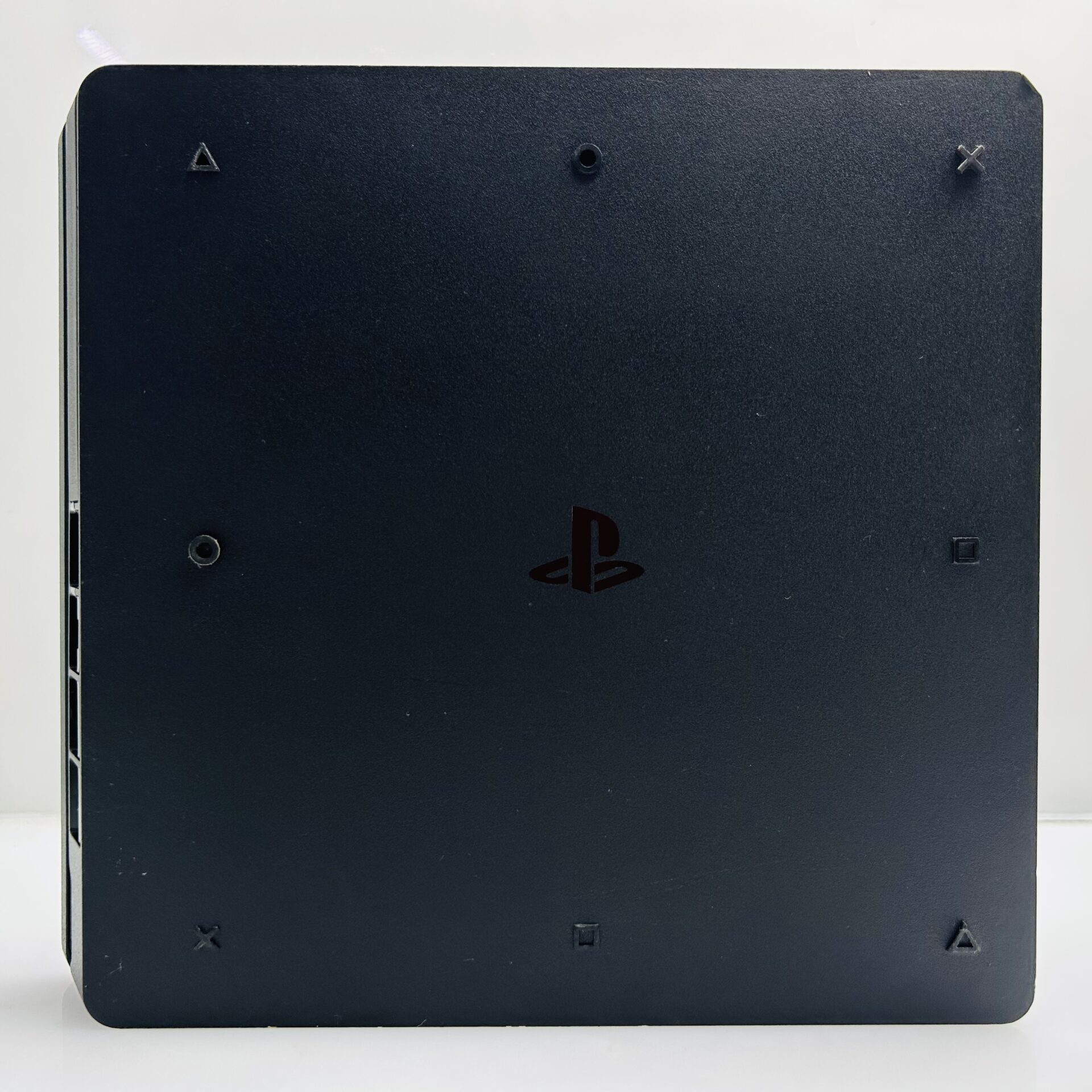 PlayStation 4 Slim Black 500GB + 1 Controller + HDMI Cable + Power Cable + 2 Games - (Grade B) - Image 9