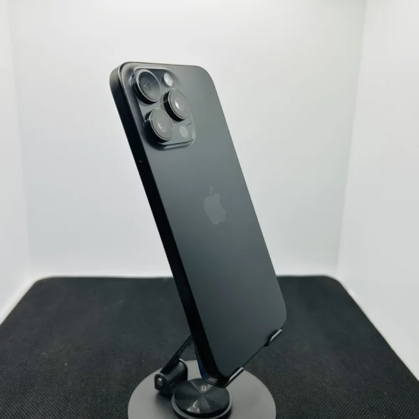 Apple iPhone 15 Pro Max 512GB Black Titanium – (Condition: Good