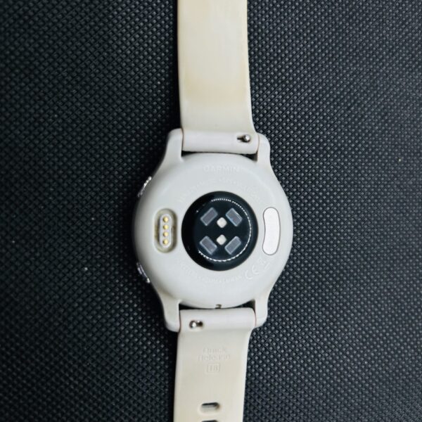 SALE: Garmin Venu 2s Gold (Condition: Good) – With White Straps - Image 6