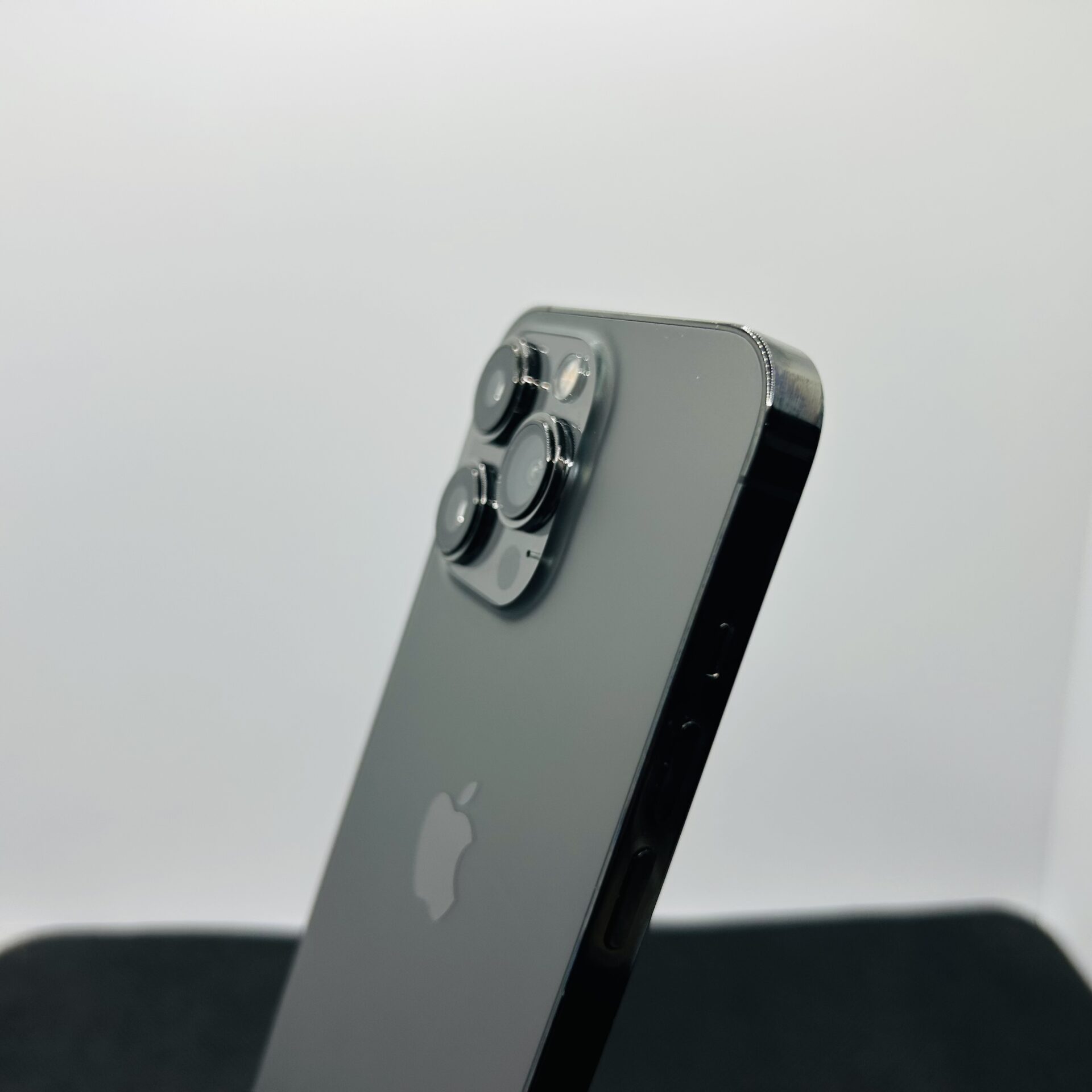 Apple iPhone 13 Pro 256GB Graphite – (Grade B) | Epic Deals SA