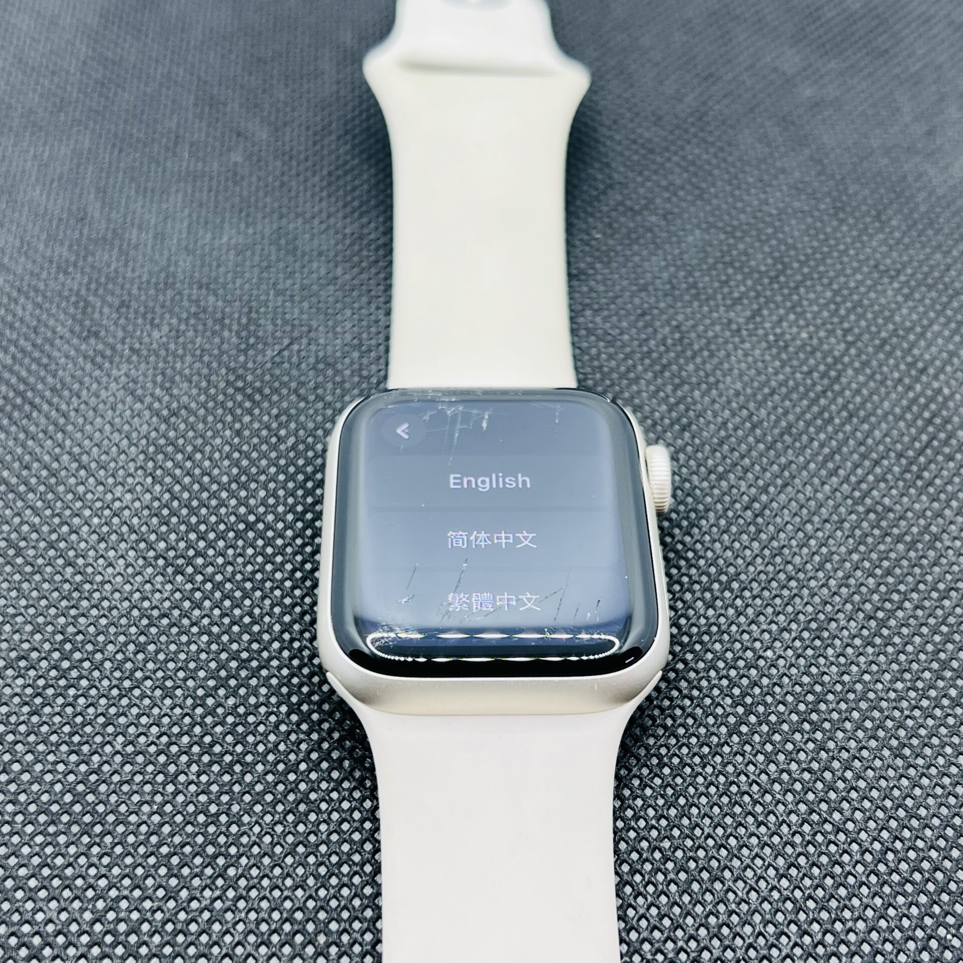 Apple Watch SE 2 40mm GPS Only Starlight – (Grade B) - Image 2