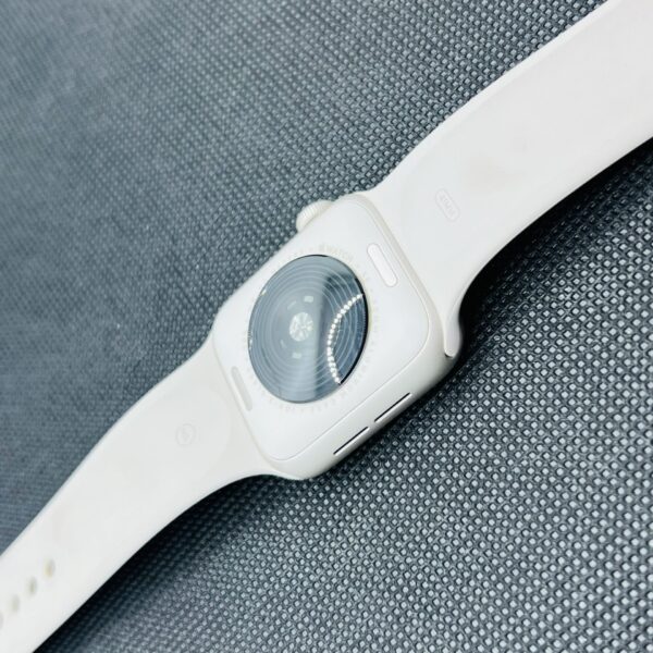 Apple Watch SE 2 40mm GPS Only Starlight - (Grade B) - Image 8