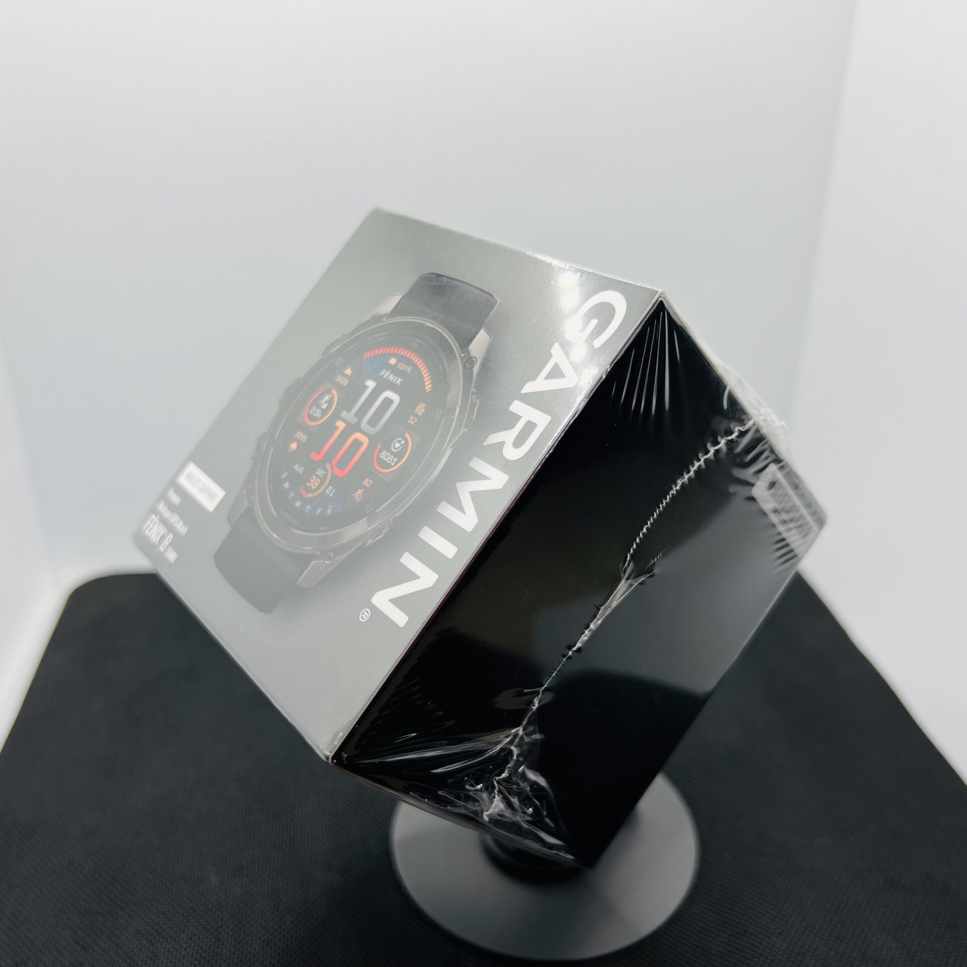 Garmin Fenix 8 (AMOLED | Sapphire Edition) 51mm Carbon Grey – Sealed (Original Warranty + 3 Year Warranty) - Image 4