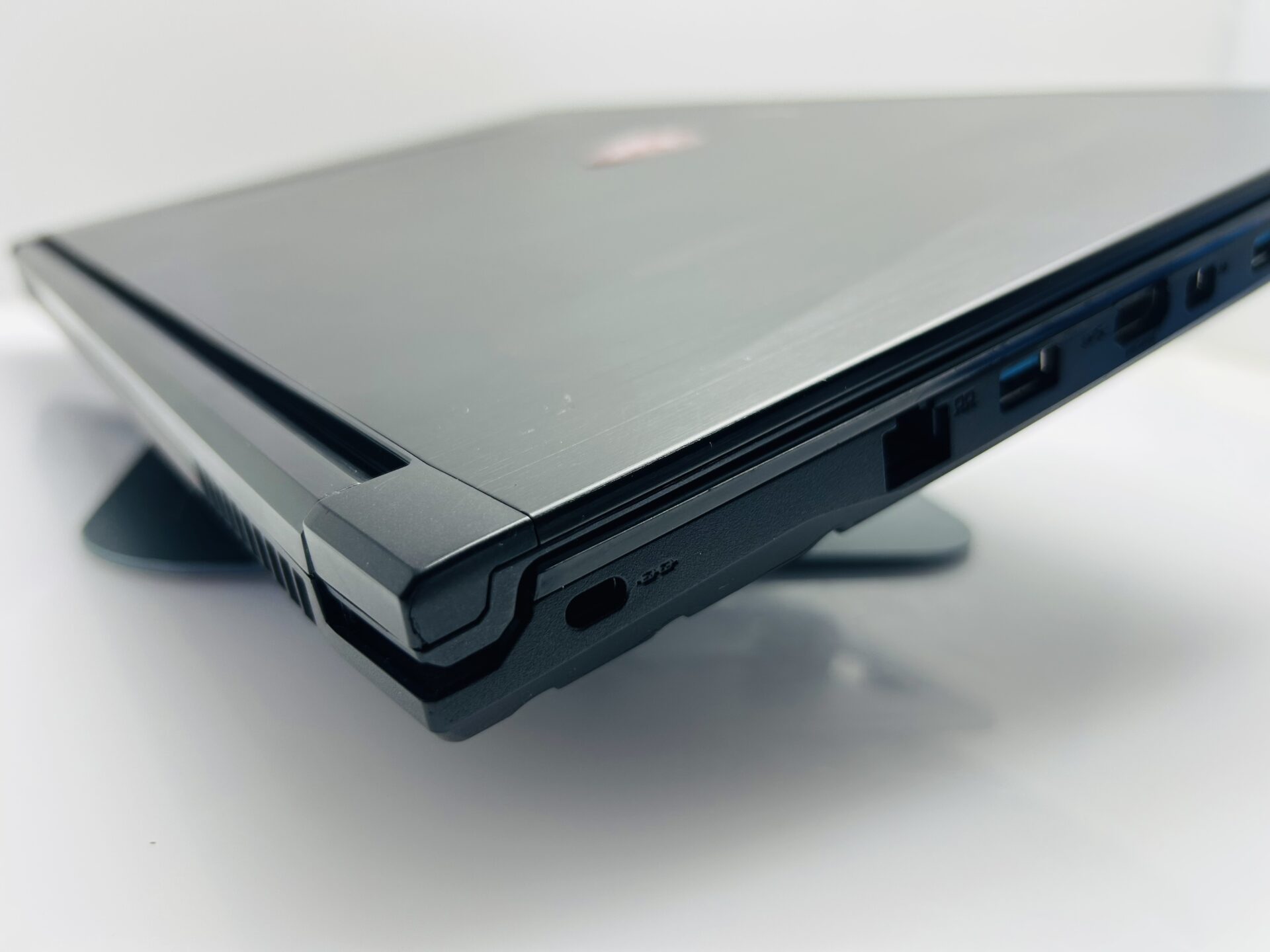 MSI MS-16J9 7th Gen 