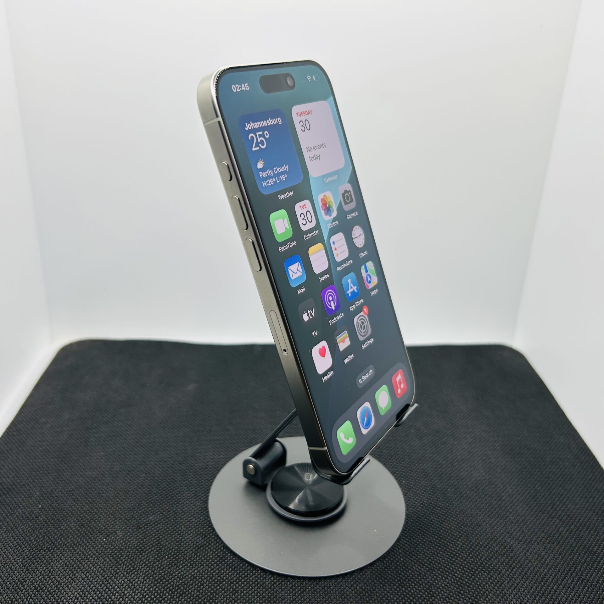 Apple iPhone 15 Pro 256GB White Titanium – (Grade B) | Epic Deals SA