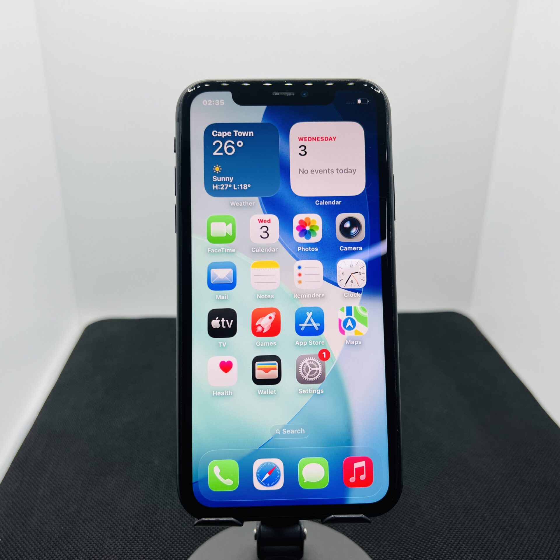 Apple iPhone 11 128GB Black – (Grade B) - Image 2
