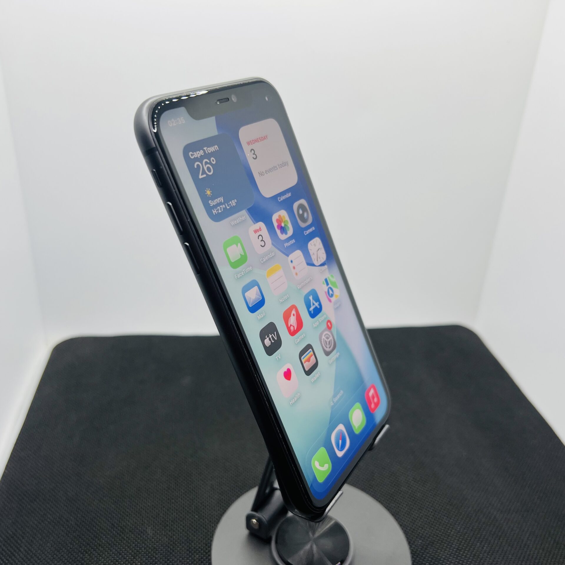 Apple iPhone 11 128GB Black – (Grade B) - Image 3