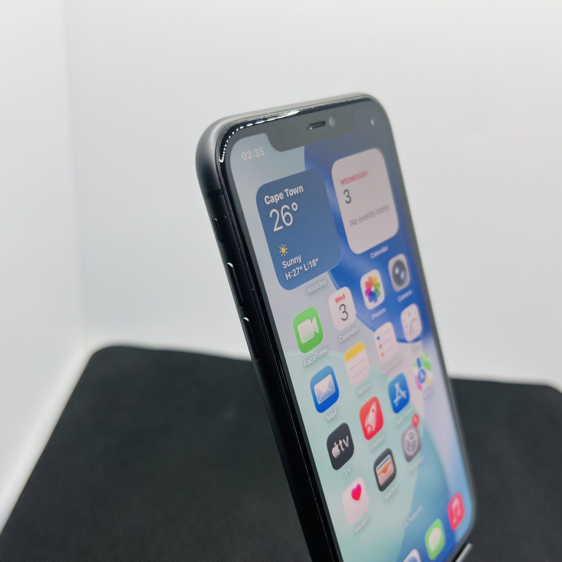 Apple iPhone 11 128GB Black – (Grade B) - Image 4