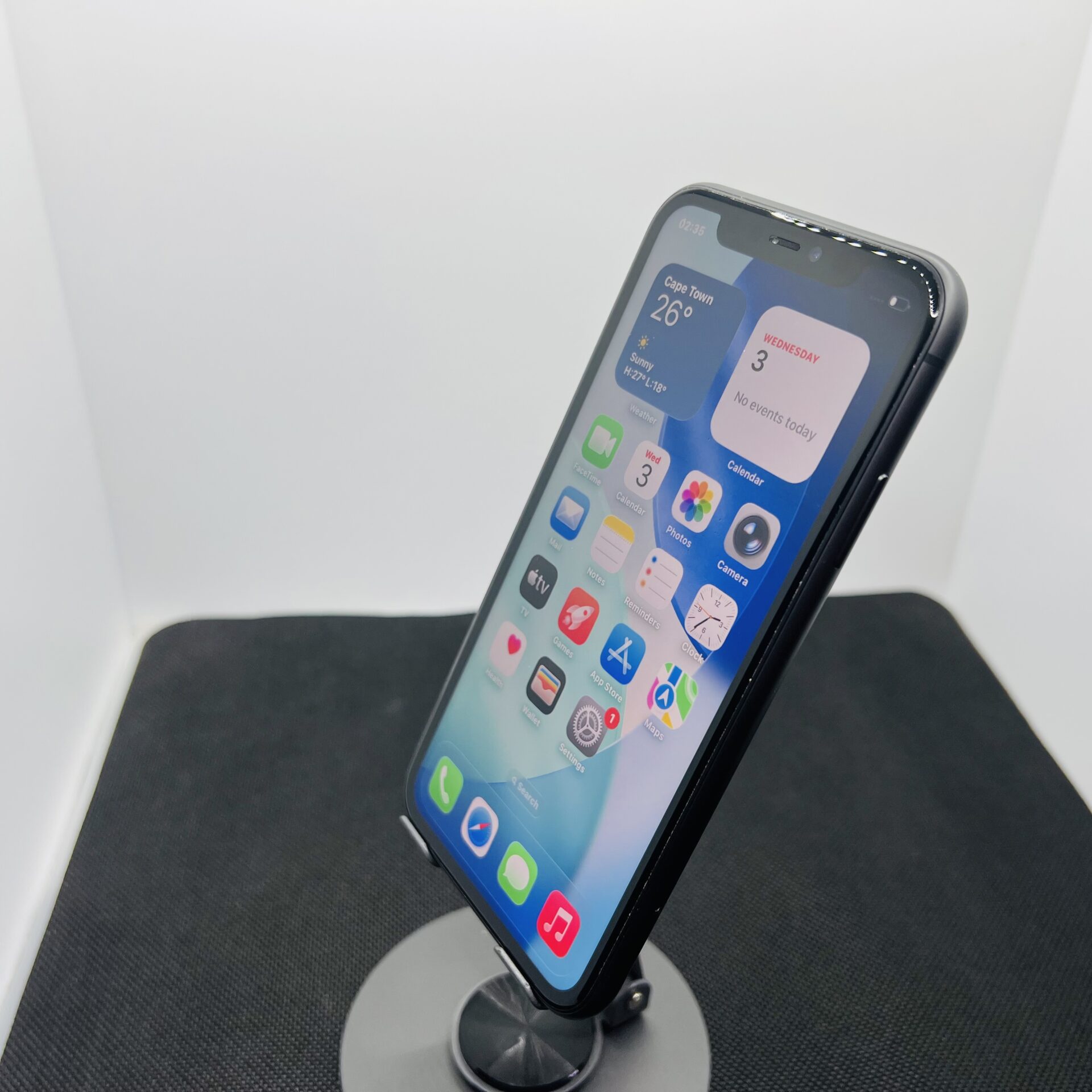 Apple iPhone 11 128GB Black – (Grade B) - Image 5