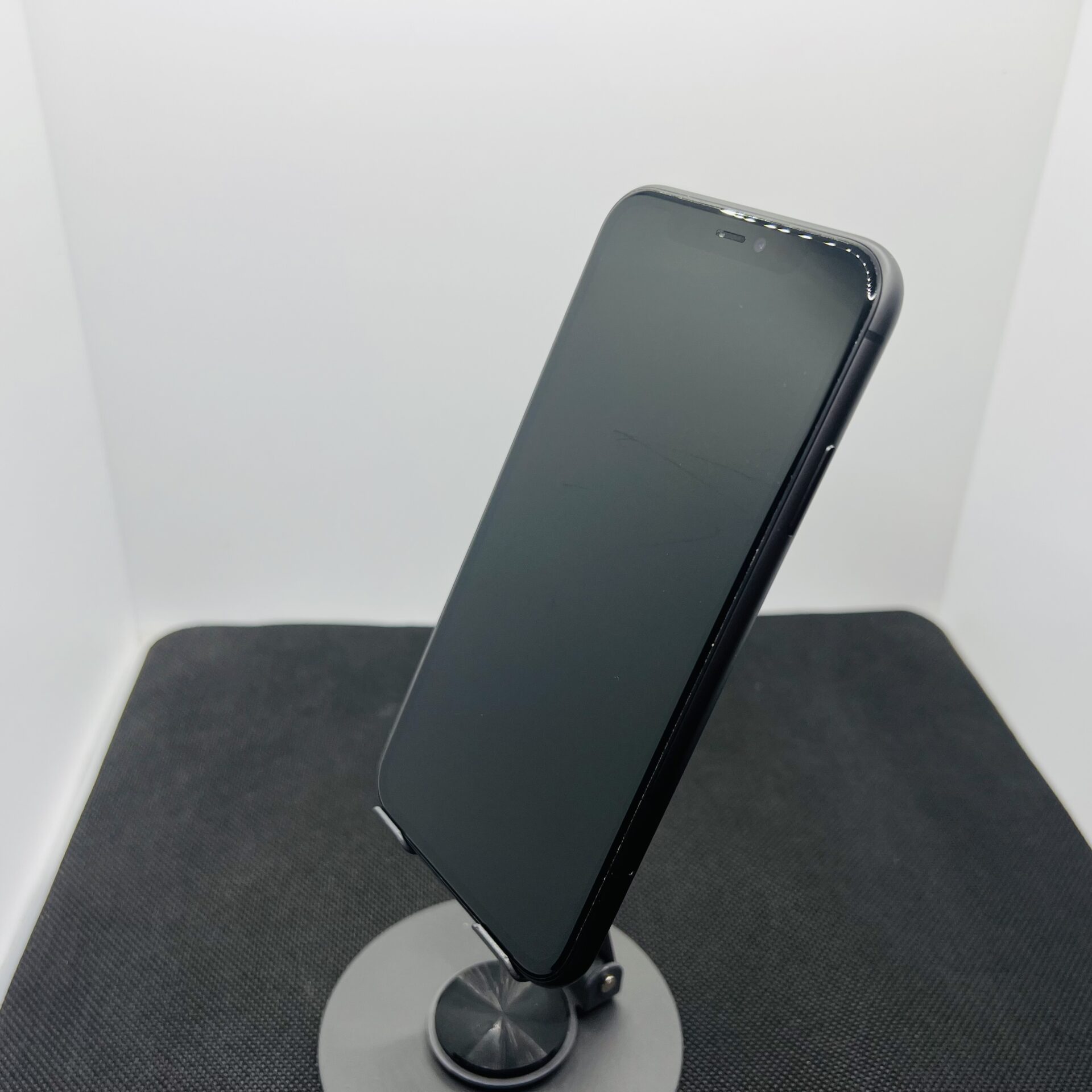 Apple iPhone 11 128GB Black – (Grade B) - Image 7