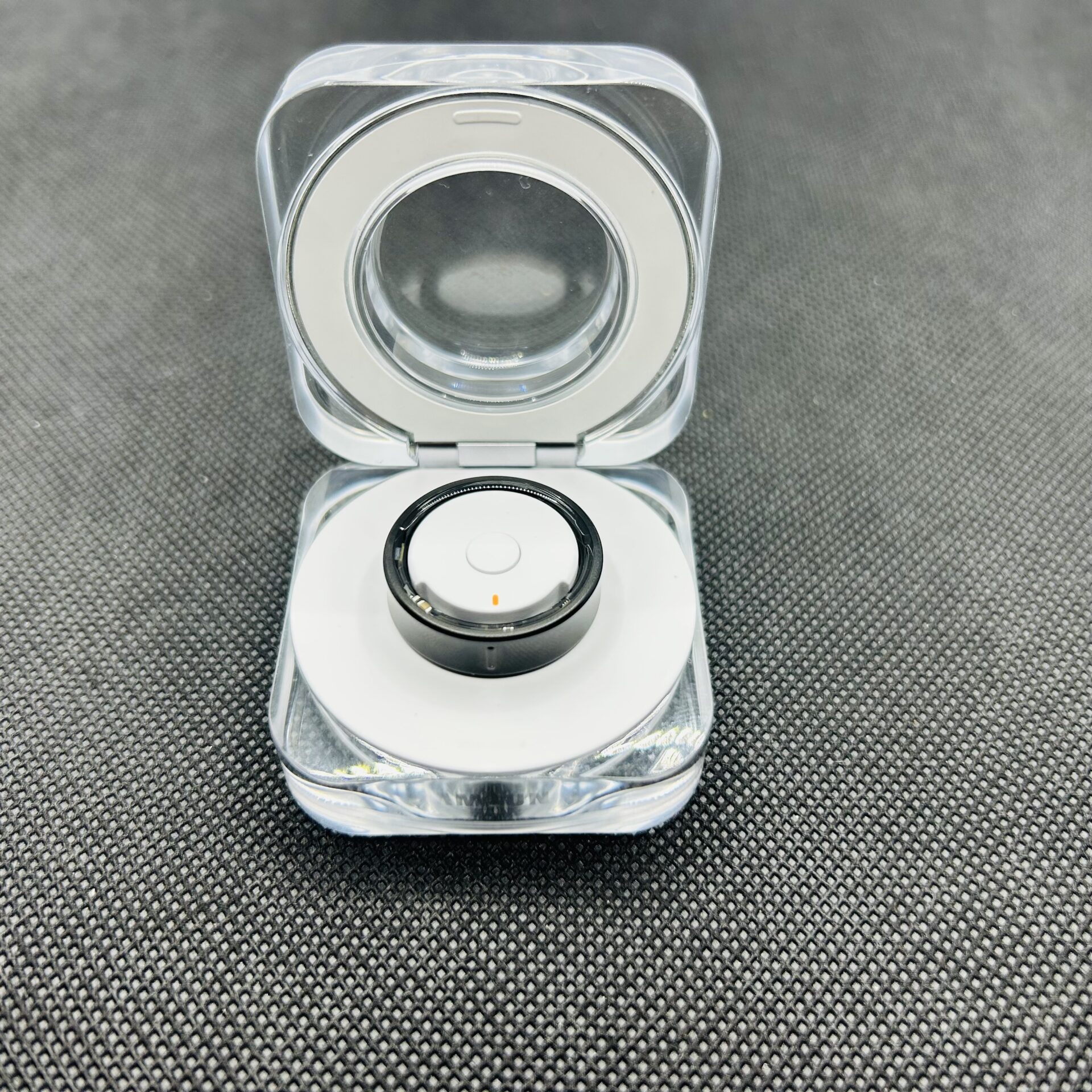 Samsung Galaxy Ring Titanium Black - (Condition: Good) - Image 2
