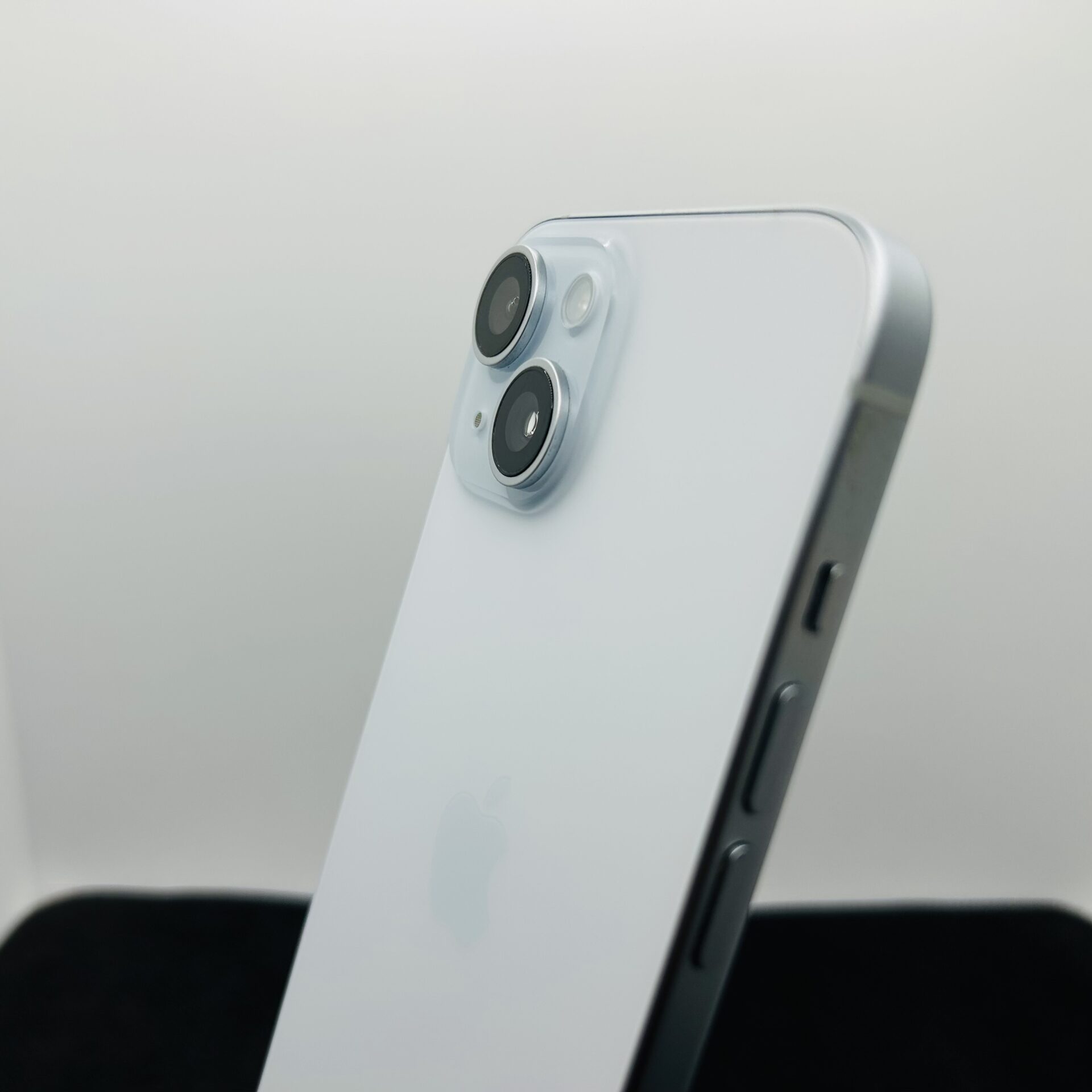 Apple iPhone 15 128GB Blue (Grade B) - No Face ID - Image 8