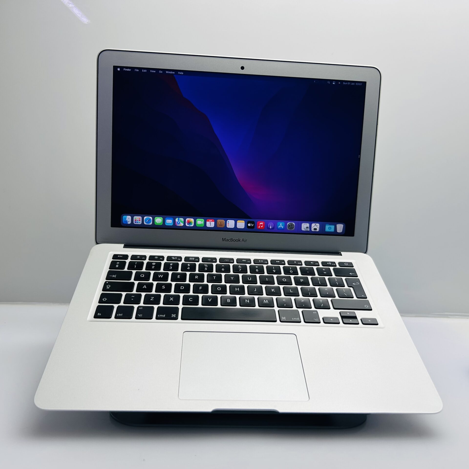 Buy Used Apple Macbook Air 13-inch “Core i5” 1.8GHz (2017) 8GB RAM