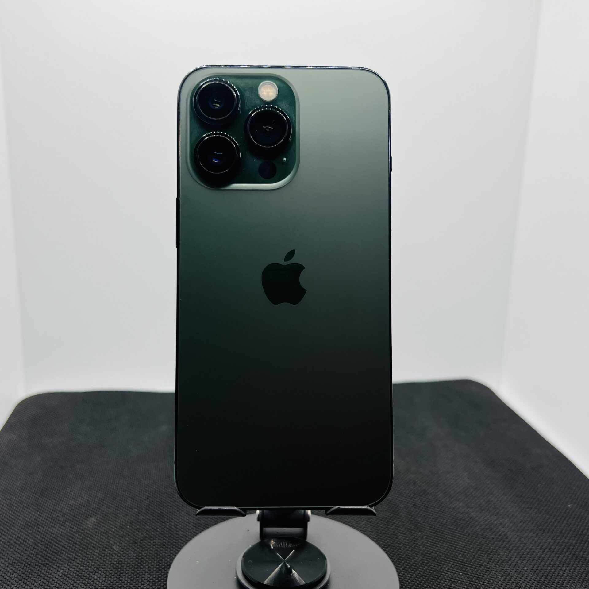 Apple iPhone 13 Pro 256GB Alpine Green – (Grade B) | Epic Deals SA