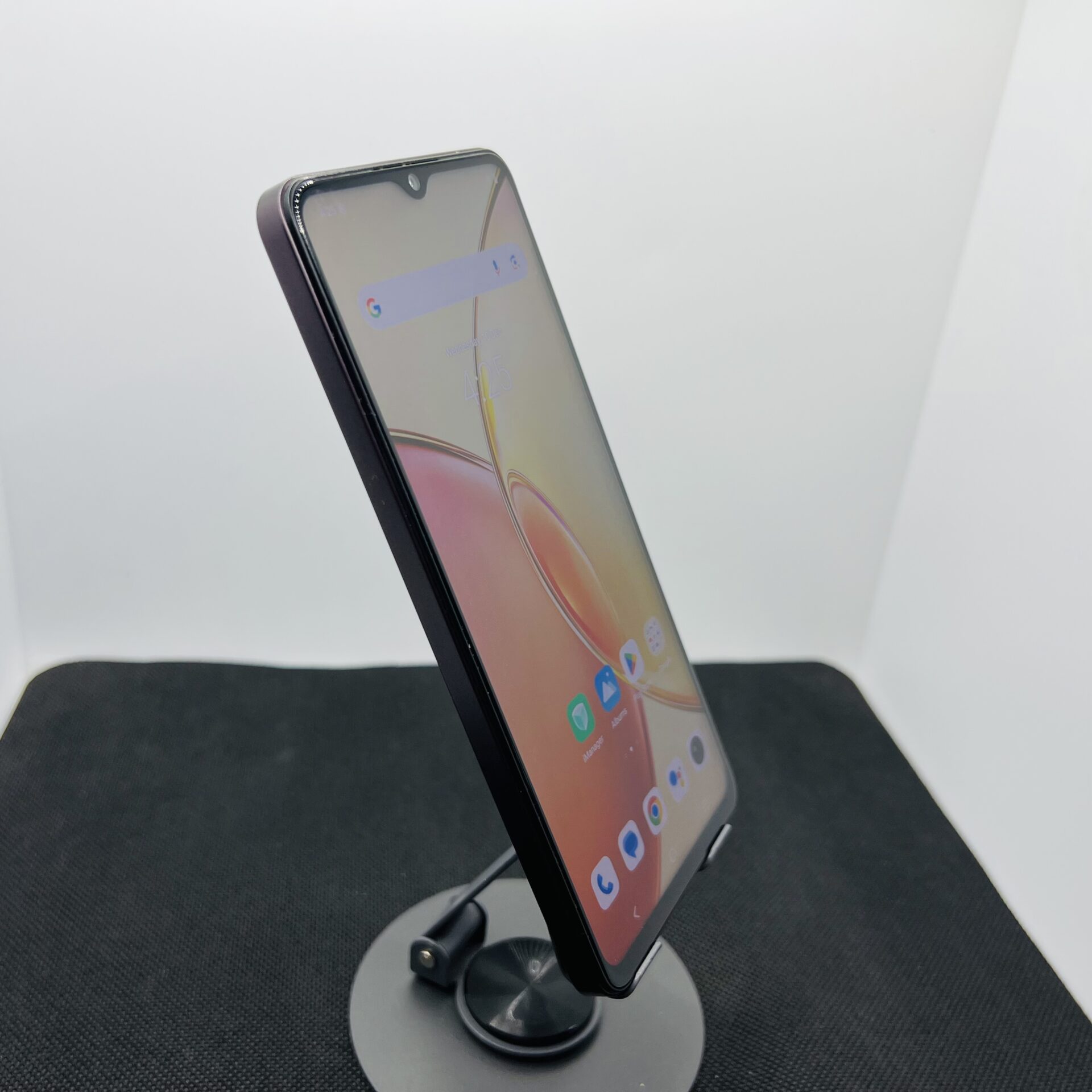 Vivo Y27s 128GB Burgundy Black – (Grade B) - Image 3