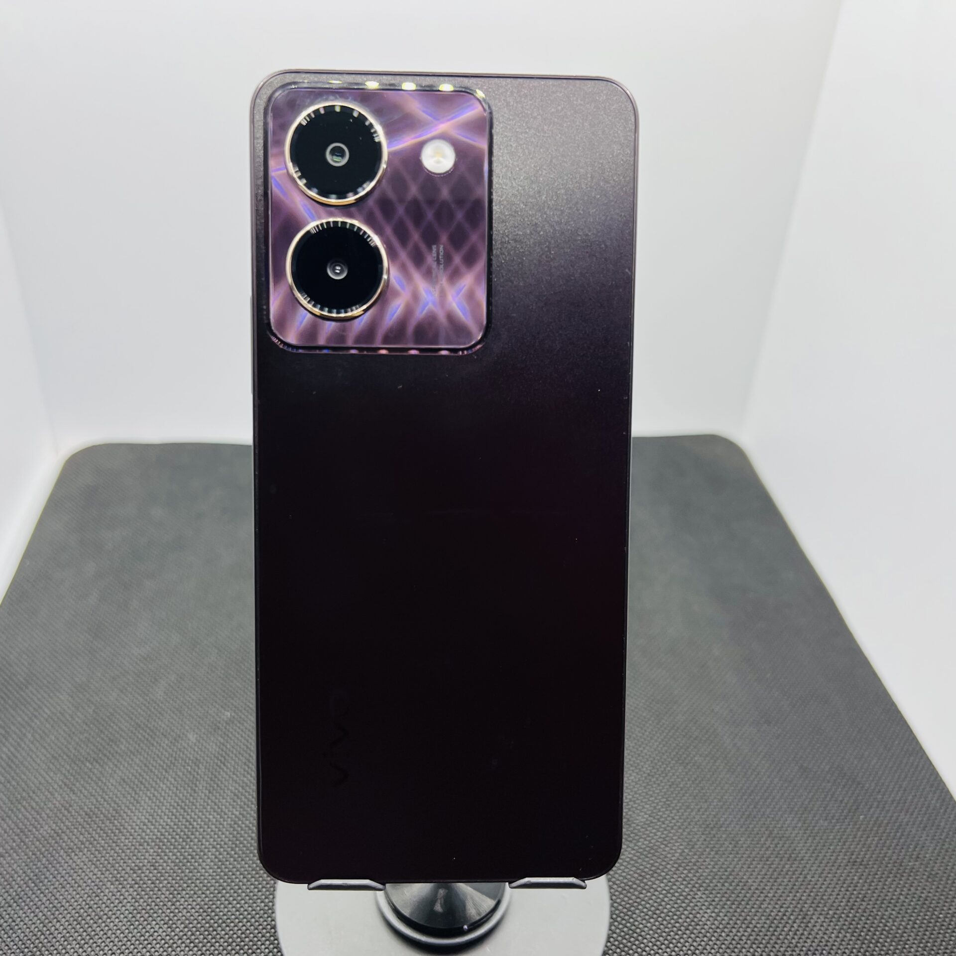Vivo Y27s 128GB Burgundy Black – (Grade B) - Image 10