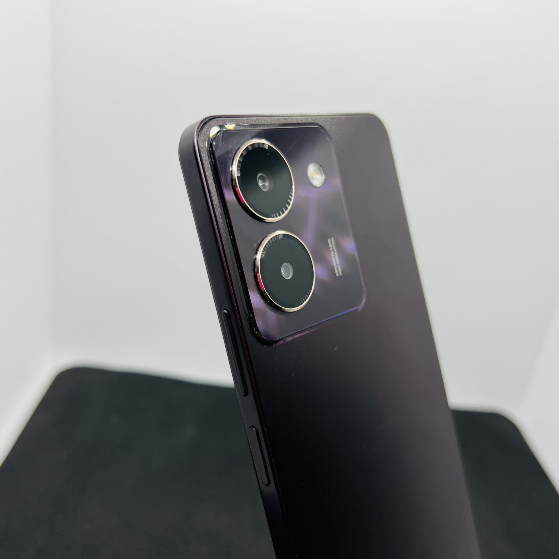 Vivo Y27s 128GB Burgundy Black – (Grade B) - Image 9