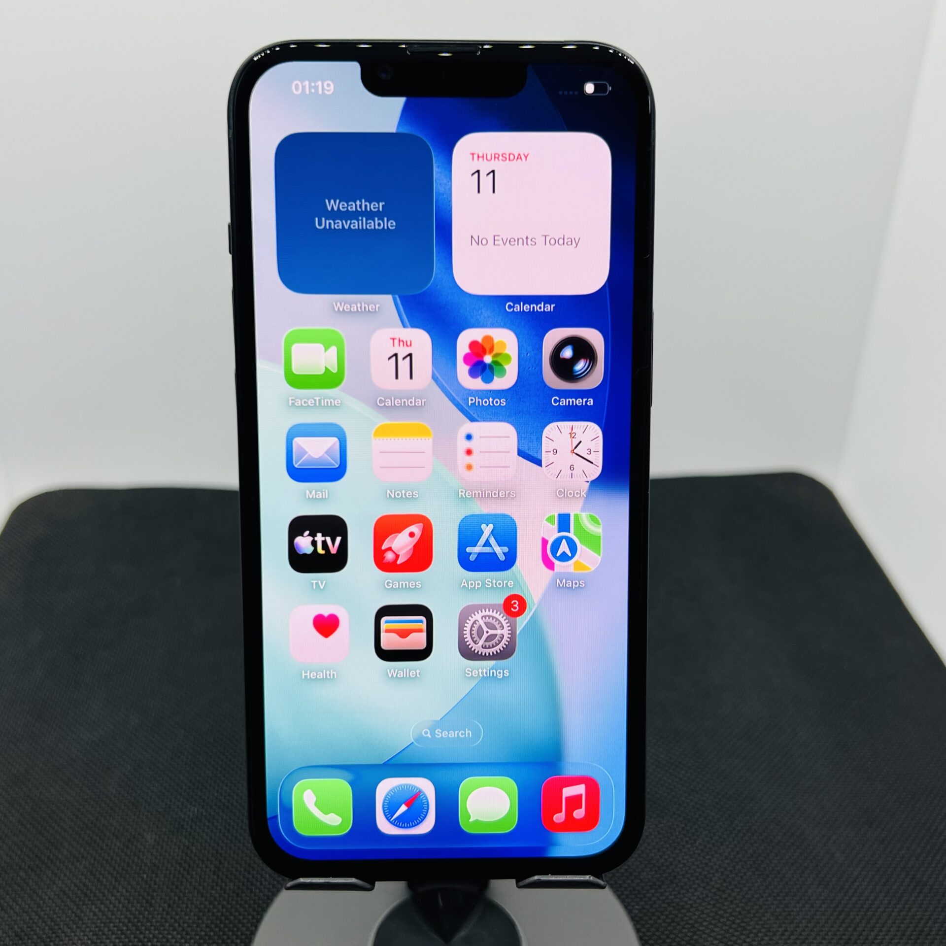 Apple iPhone 13 128GB Midnight – (Grade B) - Image 2