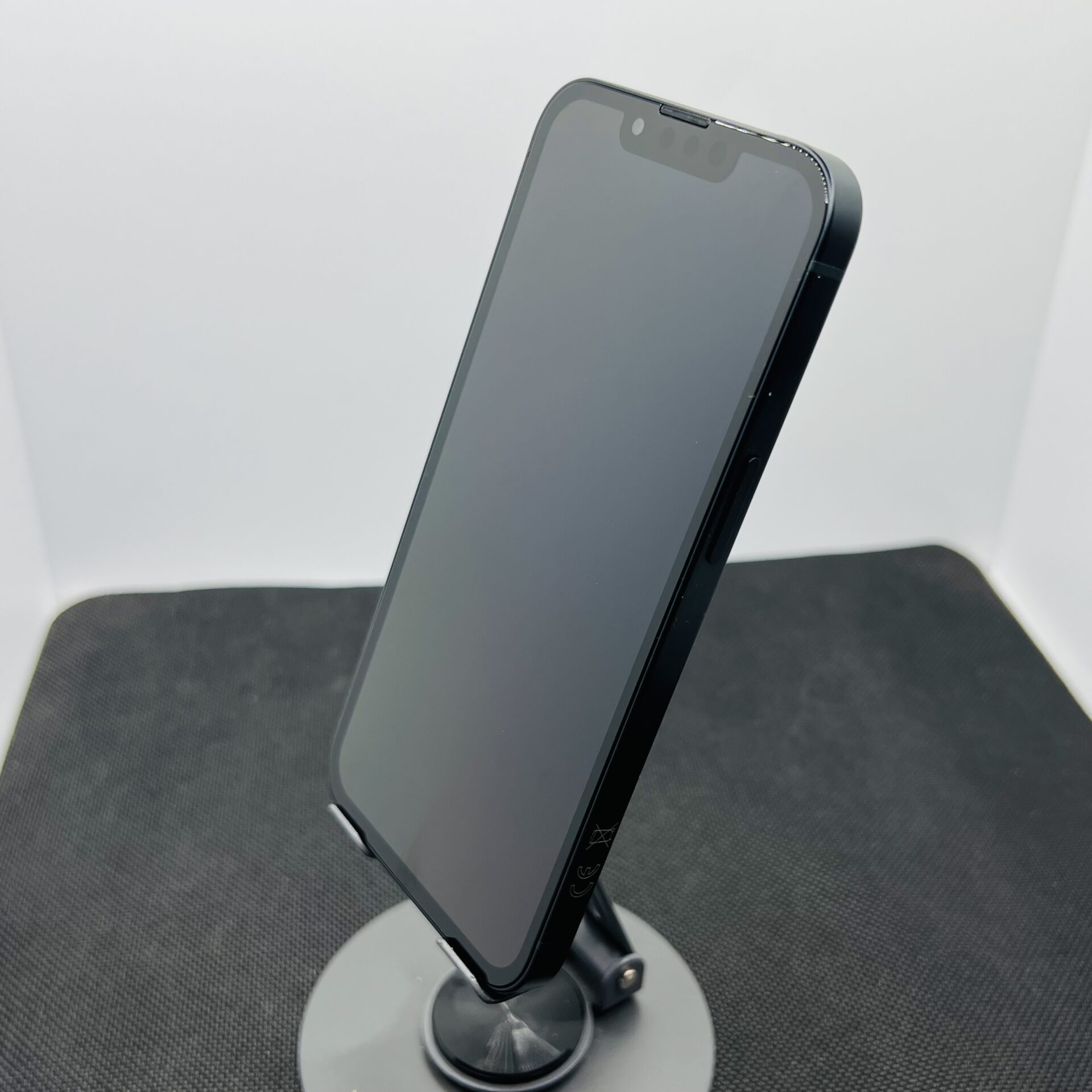 Apple iPhone 13 128GB Midnight – (Grade B) - Image 7