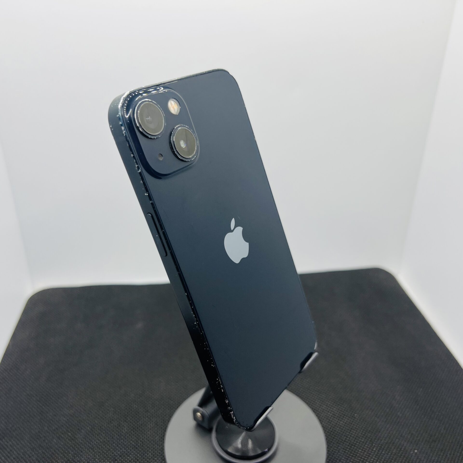 Apple iPhone 13 256GB ブラック Apple iPhone 13 256GB Midnight – (Grade B) | Epic Deals SA