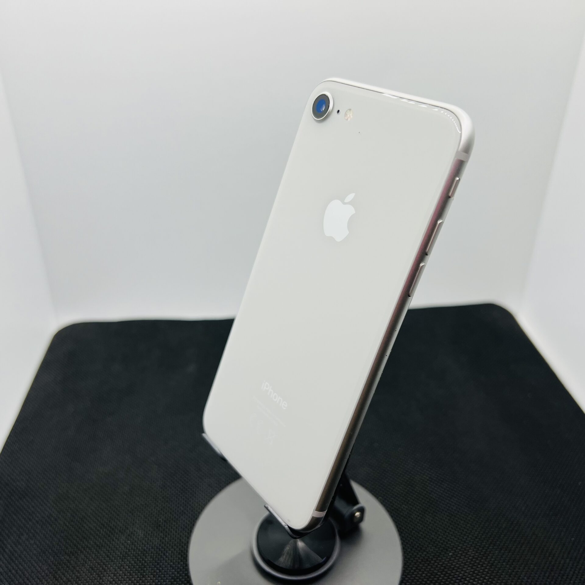 Apple iPhone 8 256GB Silver – (Grade B) | Epic Deals SA