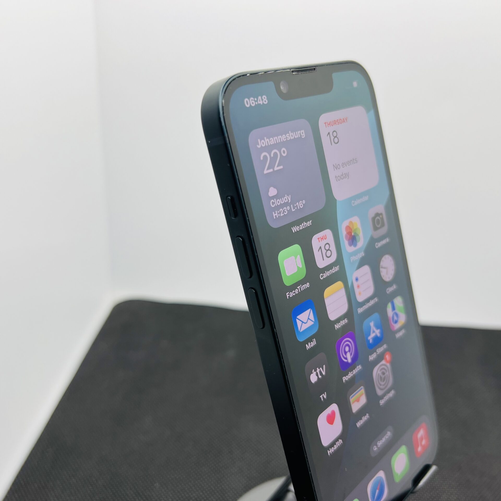 Apple iPhone 14 128GB Midnight – (Grade B) | Epic Deals SA