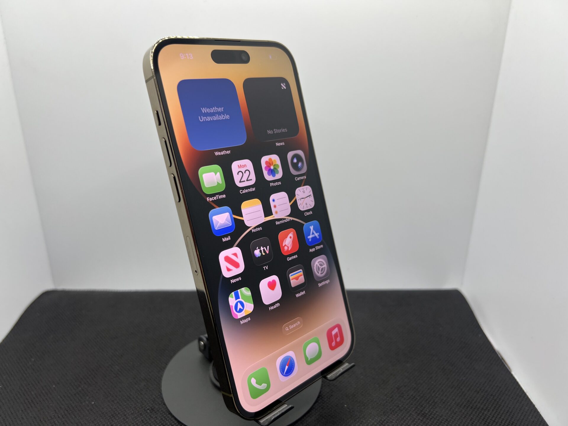 Apple iPhone 14 Pro Max 128GB Gold - (Grade B) - Image 2