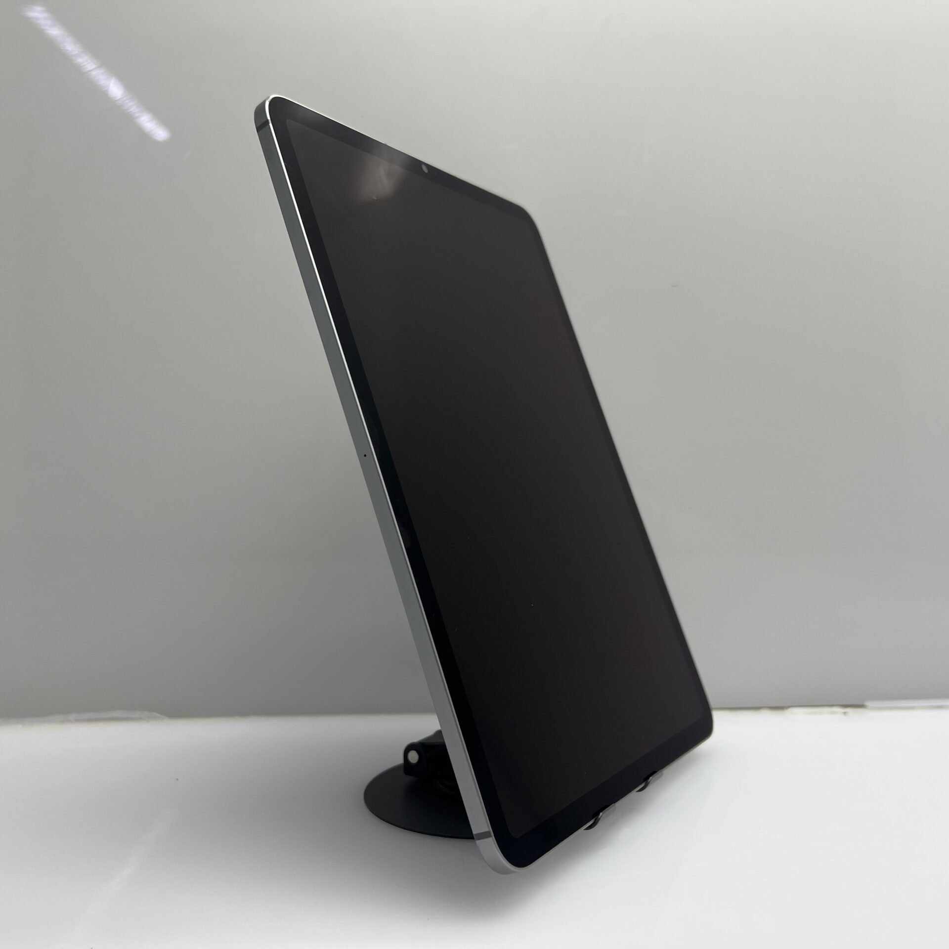 SALE: Apple iPad Pro 11-inch 128GB Grey (Condition: Good) - Image 8