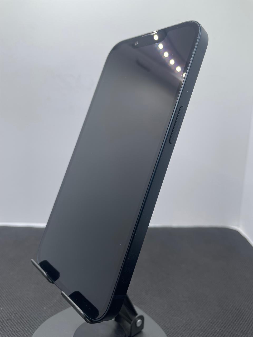 Apple iPhone 13 128GB Midnight Blue (Grade B) - Image 6