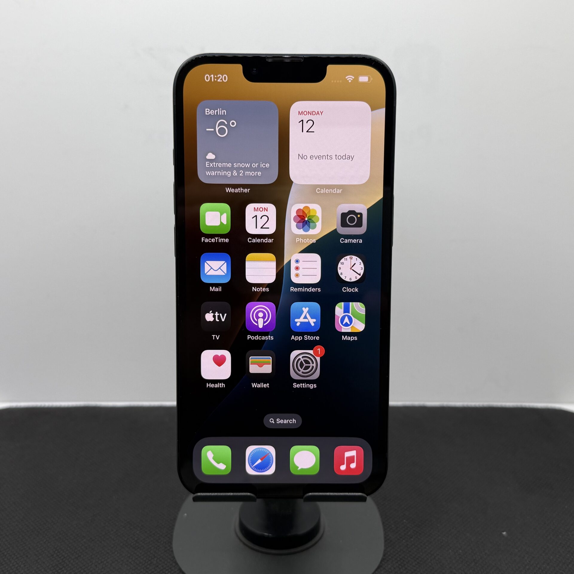 Apple iPhone 13 128GB Midnight - (Grade B) - Image 3