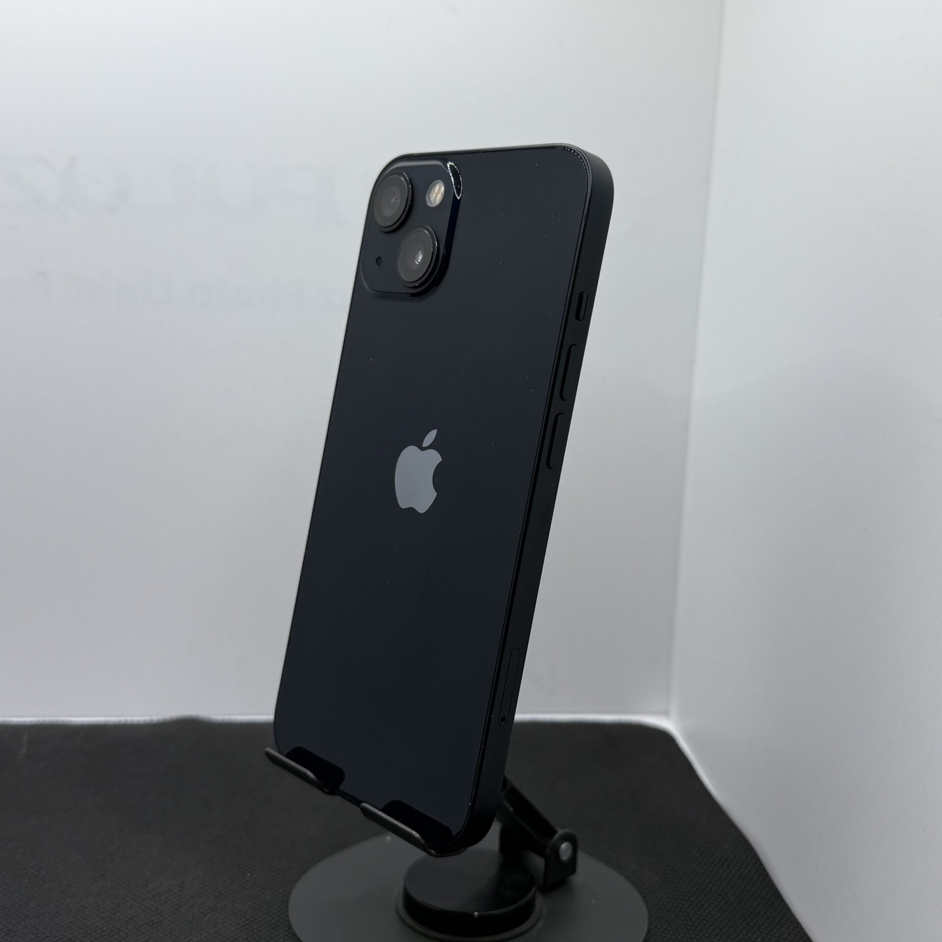Apple iPhone 13 128GB Midnight - (Grade B) - Image 9