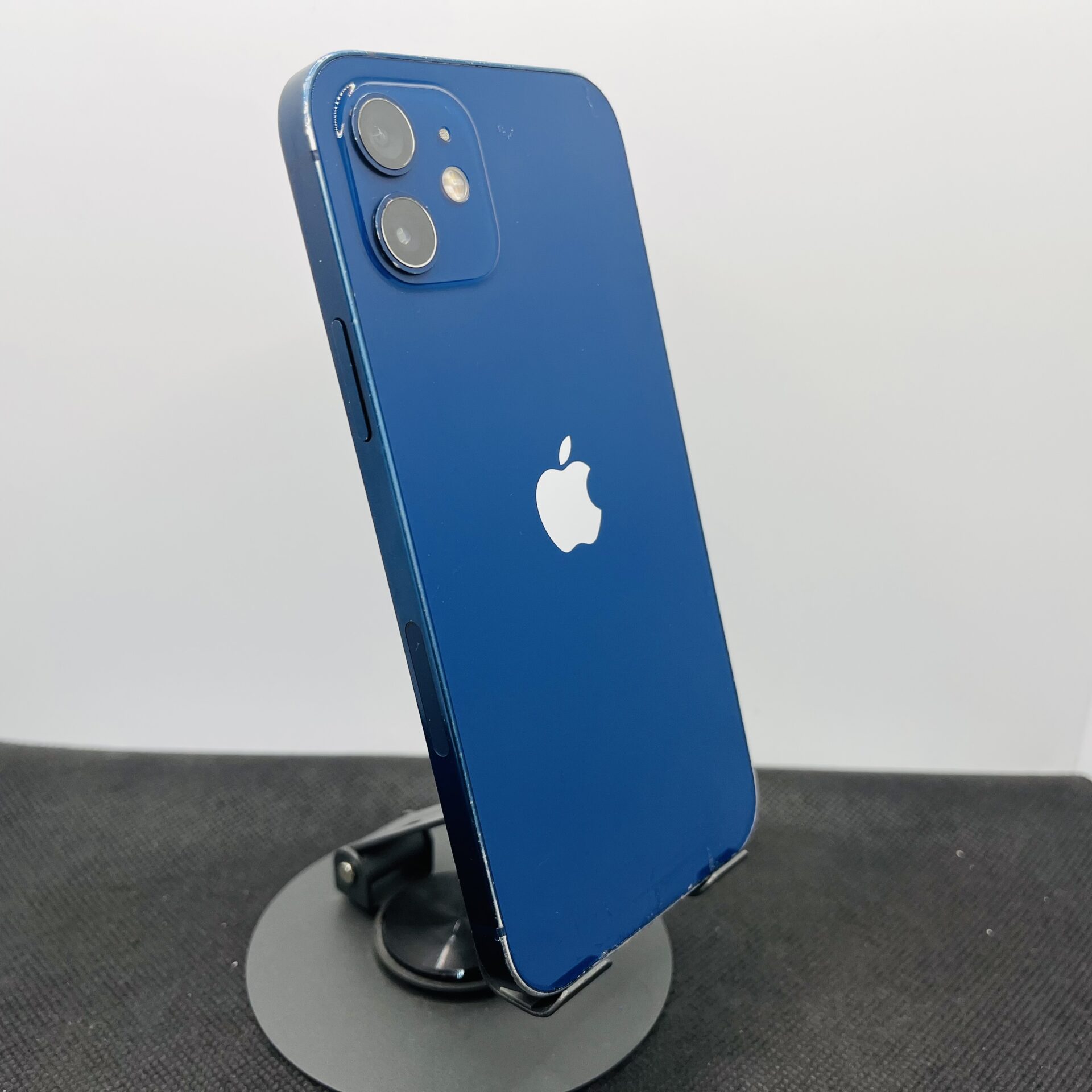 Apple iPhone 12 青 Apple iPhone 12 64GB Blue (Grade B) | Epic Deals SA
