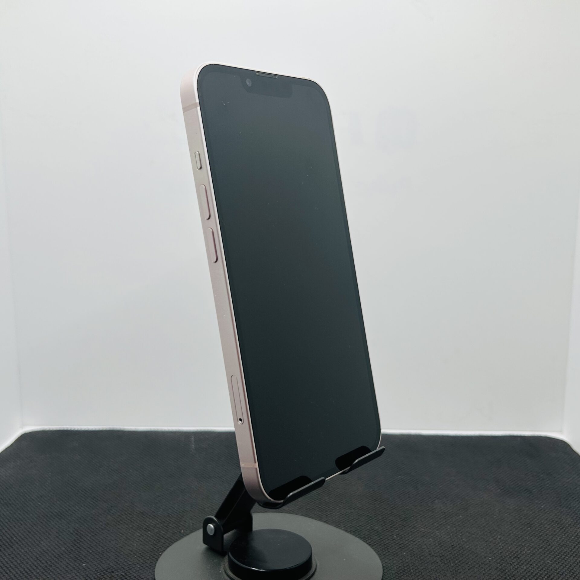 Apple iPhone 13 128GB Pink - (Grade B) - Image 6