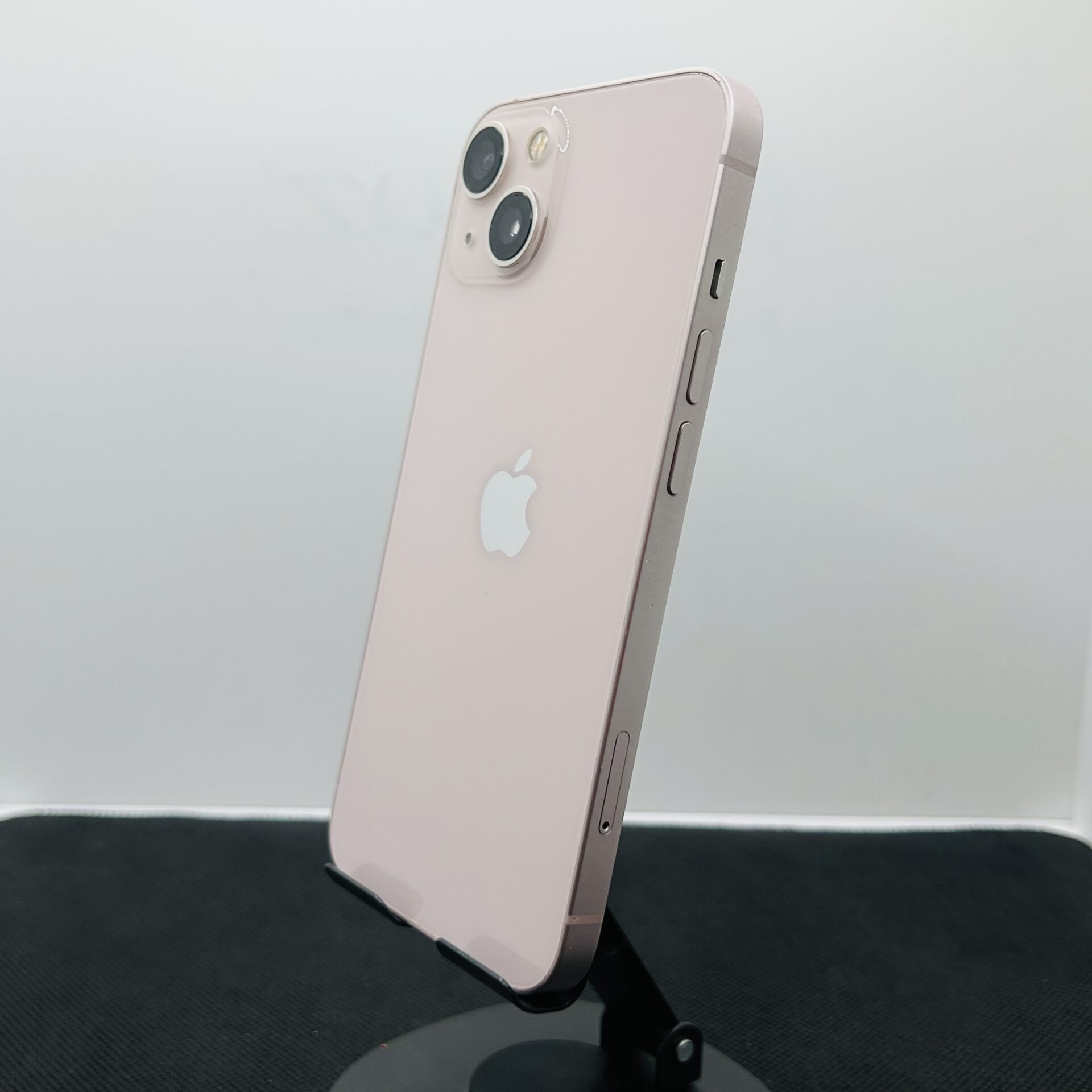 Apple iPhone 13 128GB Pink - (Grade B) - Image 9